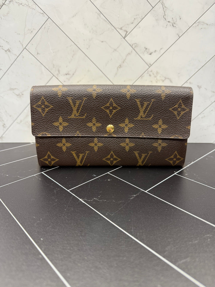 Louis Vuitton Monogram Sarah Wallet