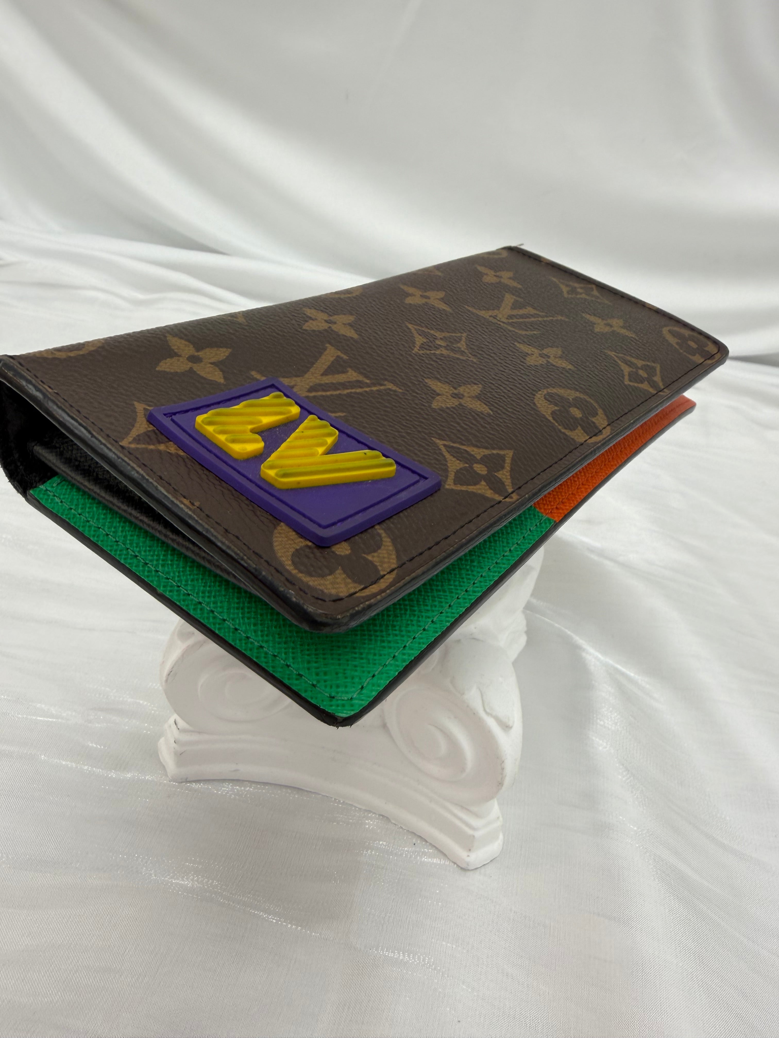 Louis Vuitton Monogram Limited Edition Brazza Wallet