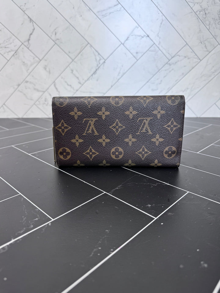 Louis Vuitton Monogram International Wallet