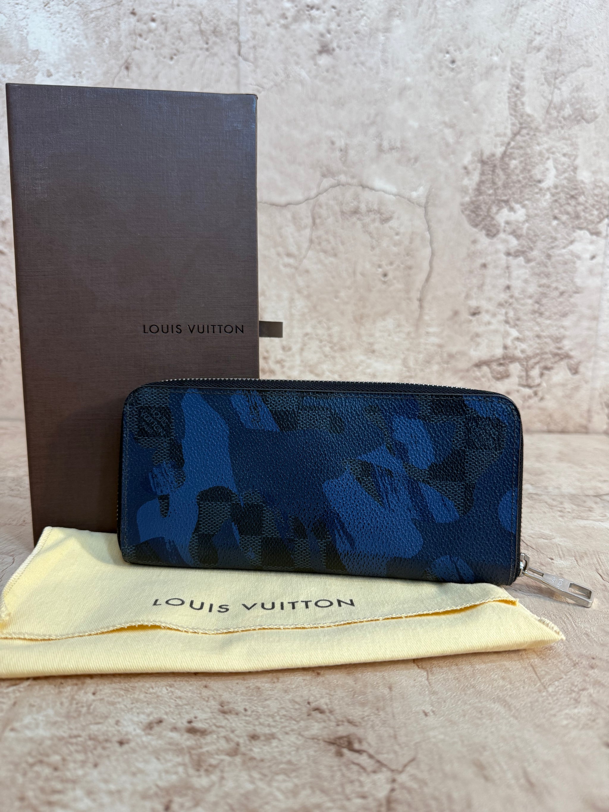 Louis Vuitton Blue Camo Damier Graphite Zippy Wallet