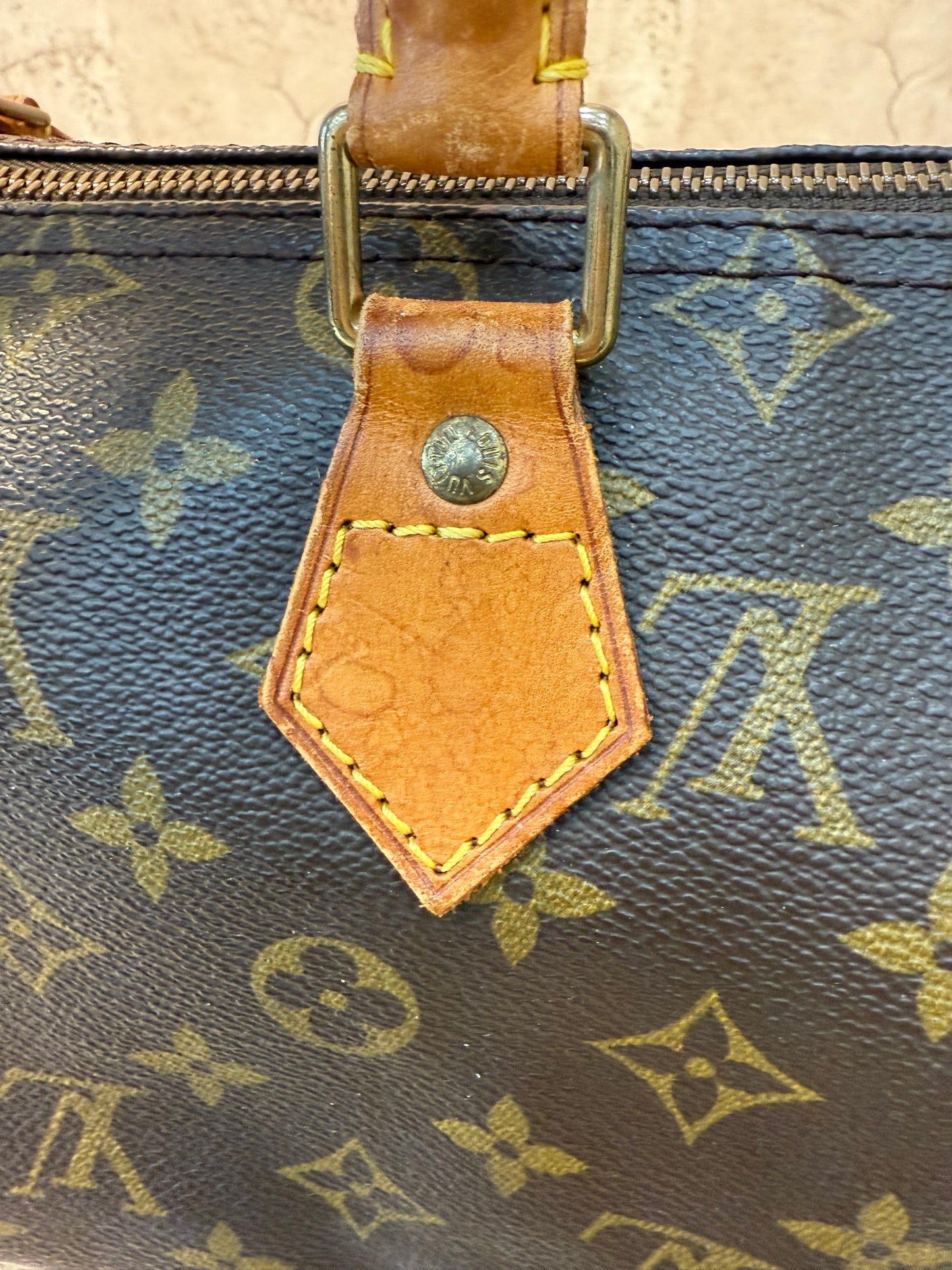 Louis Vuitton Monogram Speedy 25