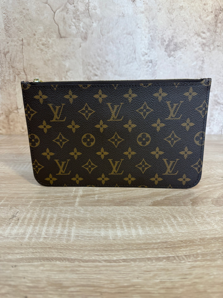 Louis Vuitton Monogram Neverfull MM Pouch