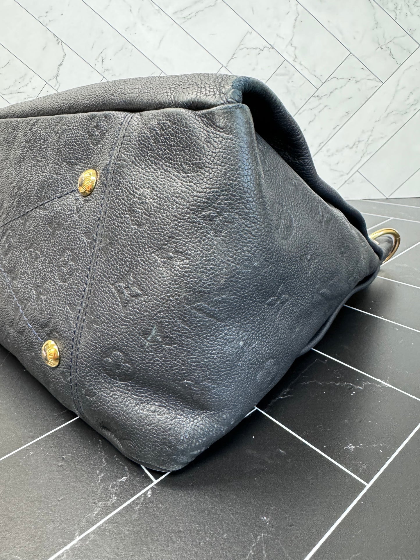 Louis Vuitton Navy Empreinte Artsy MM