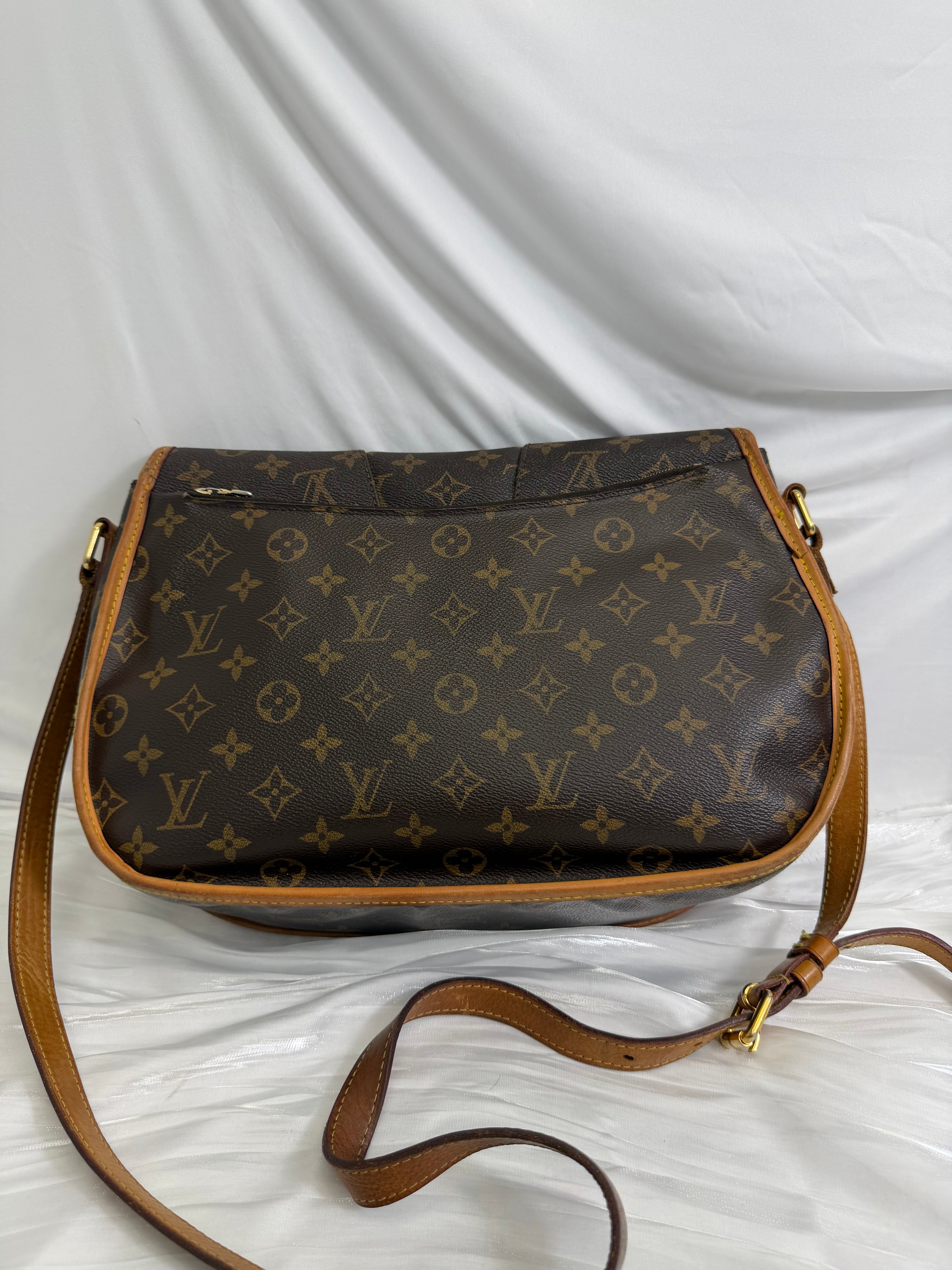 Louis Vuitton Monogram Menilmontant MM