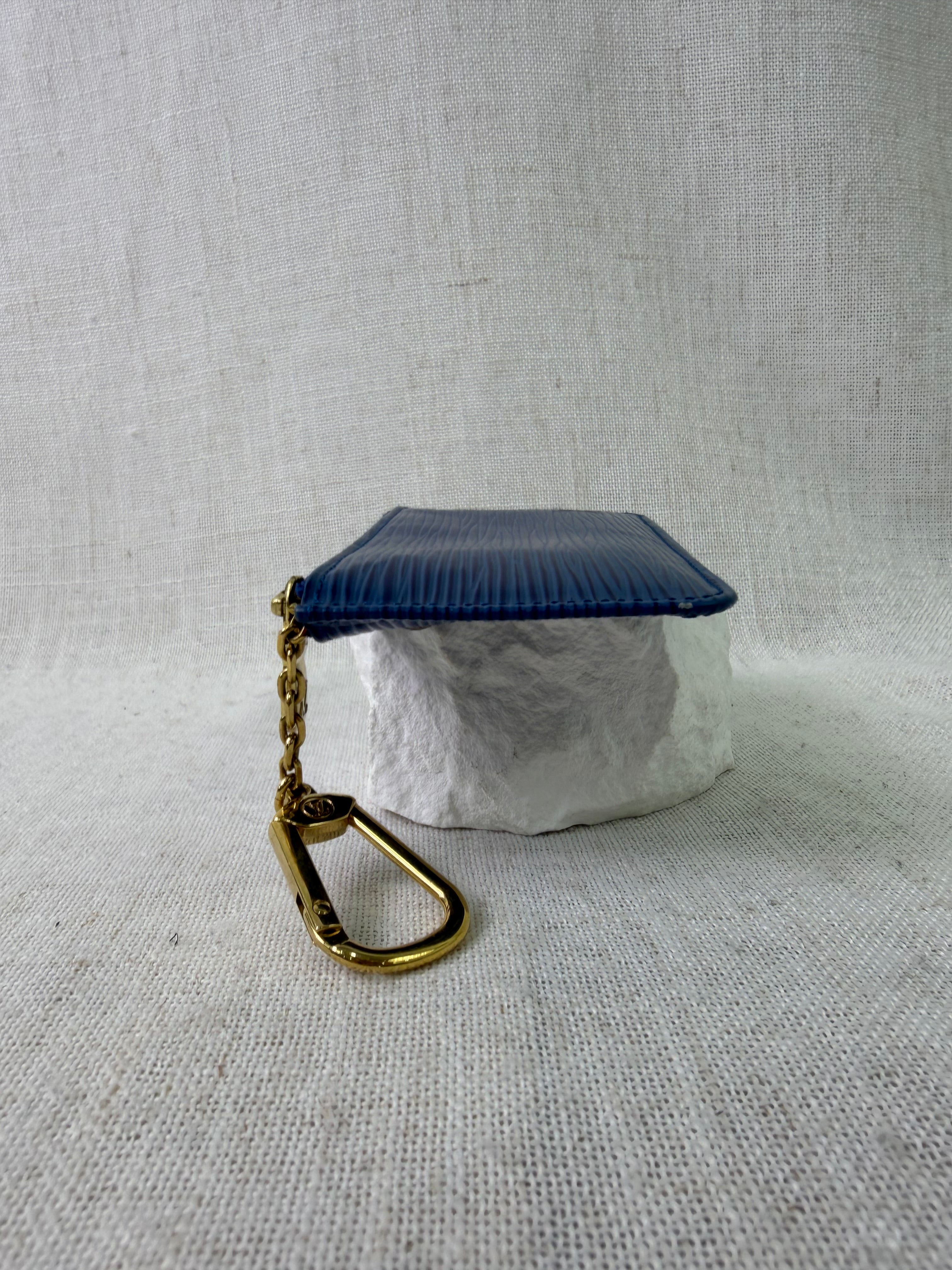 Louis Vuitton Blue Epi Key Cles