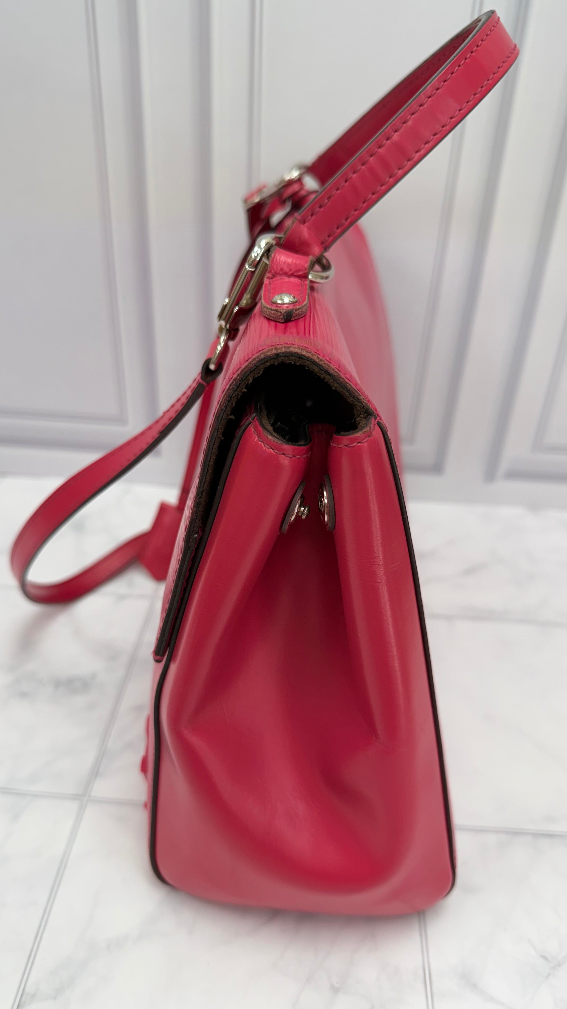 *DONS DROP* Louis Vuitton Pink Epi Leather Cluny MM Bag