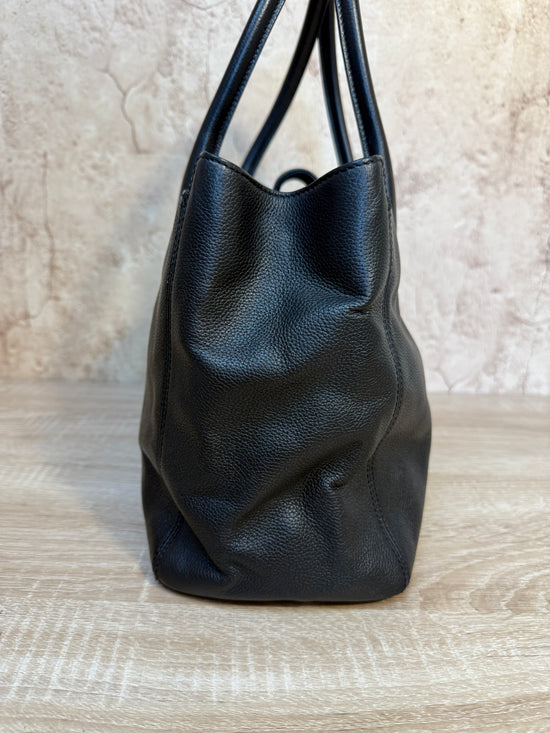 Chanel Black Leather Shoulder Tote