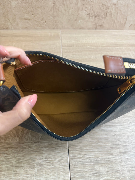 💚 BRAND NEW Celine Brown Ava Triomphe Shoulder Bag