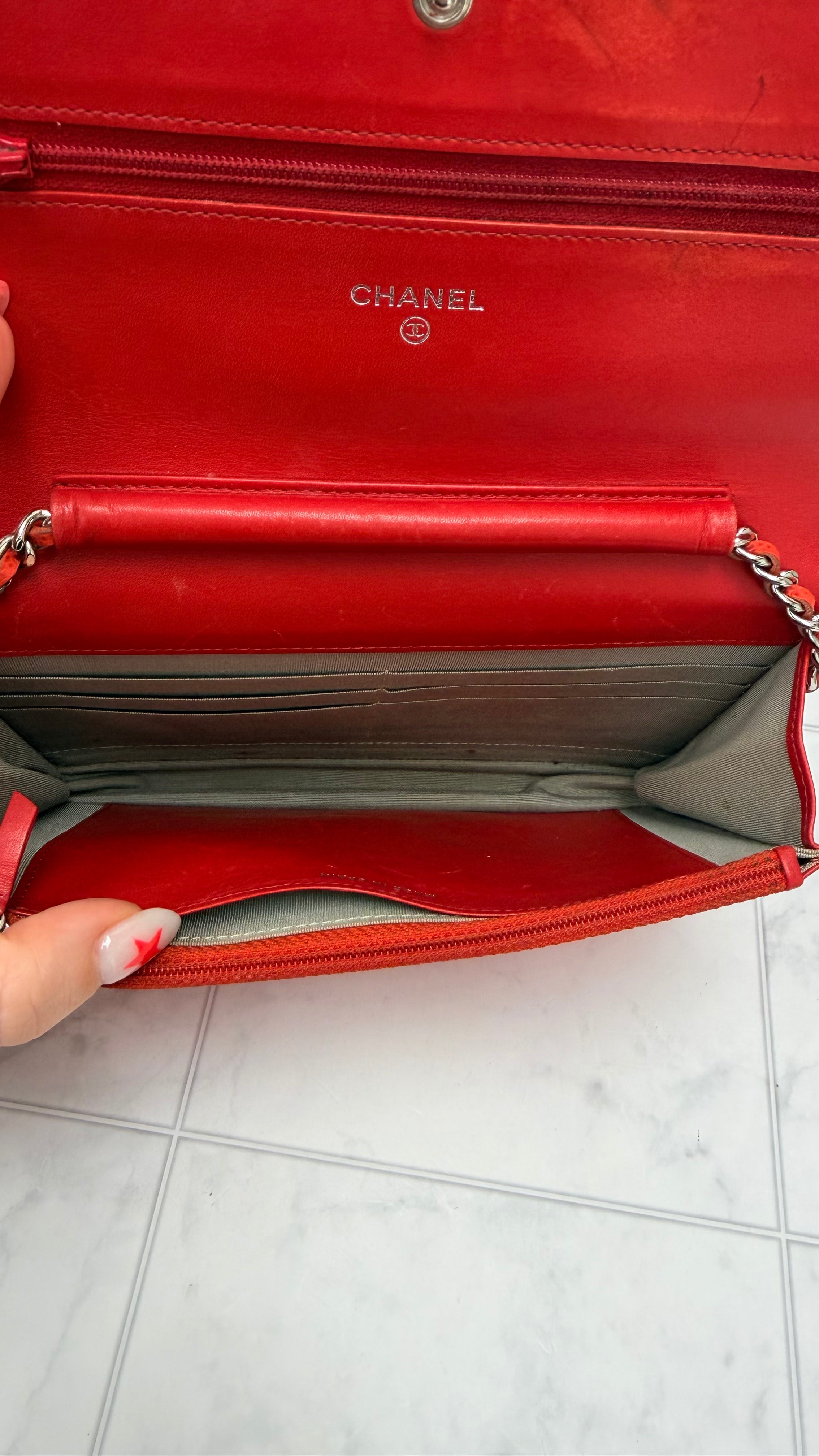 *DONS DROP* Chanel Orange & Red Caviar Leather Timeless Wallet on a Chain