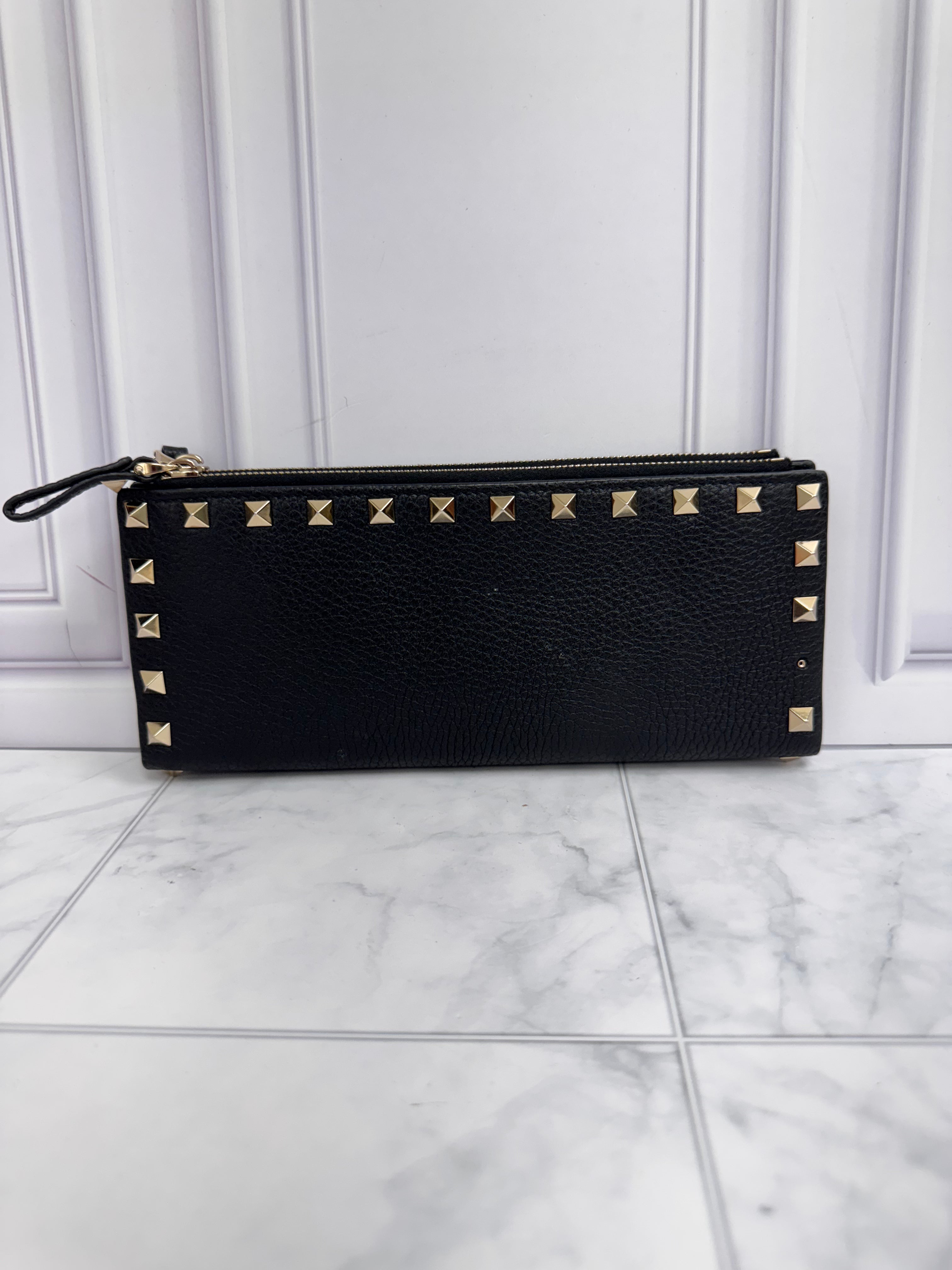 Valentino Black Pebbled Leather Rockstud Double Zip Wallet