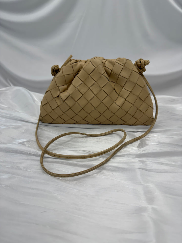 Bottega Veneta Cream Mini Intrecciato Leather Pouch Clutch