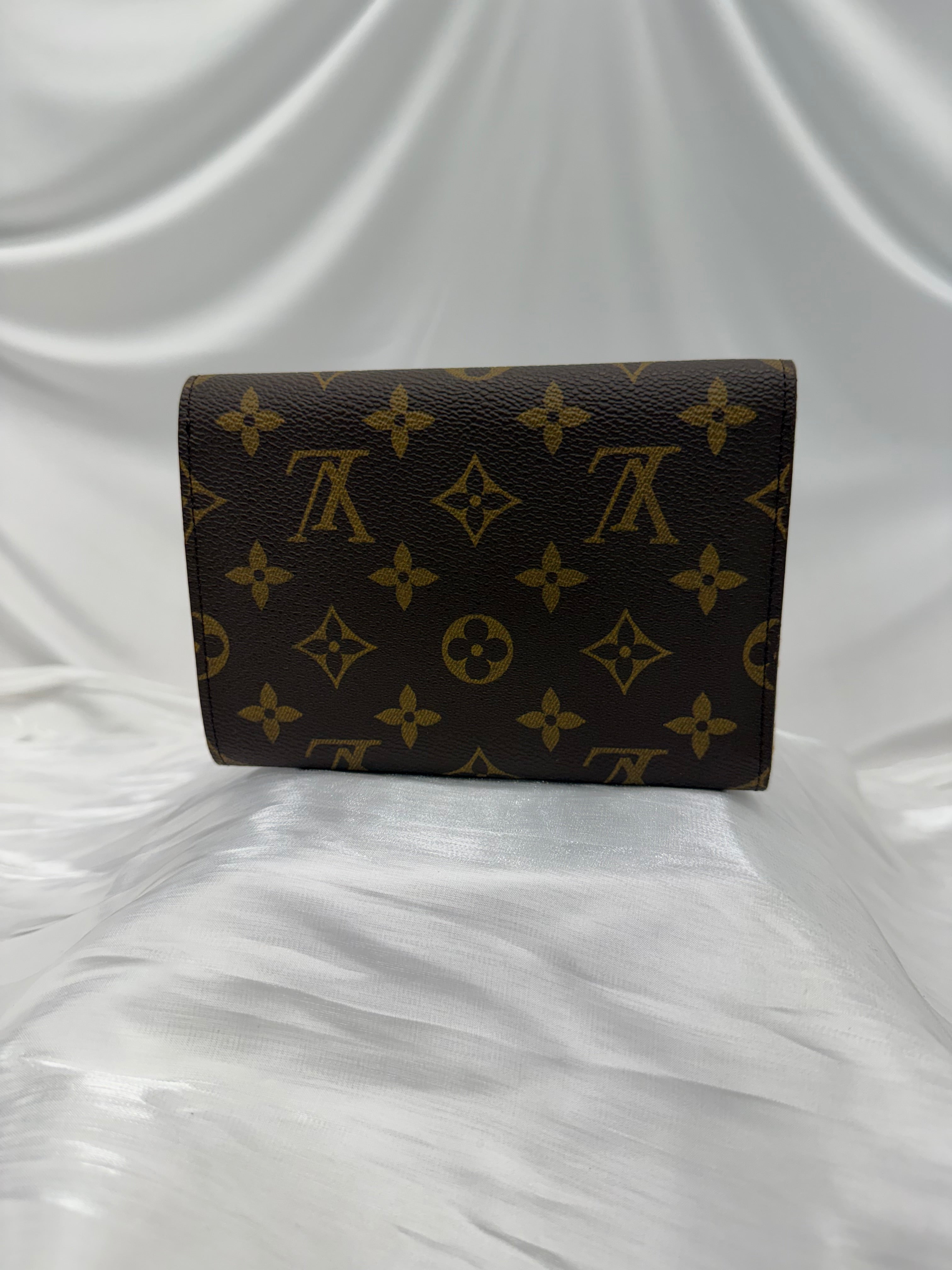 Louis Vuitton Monogram Porte Etui Compact Wallet