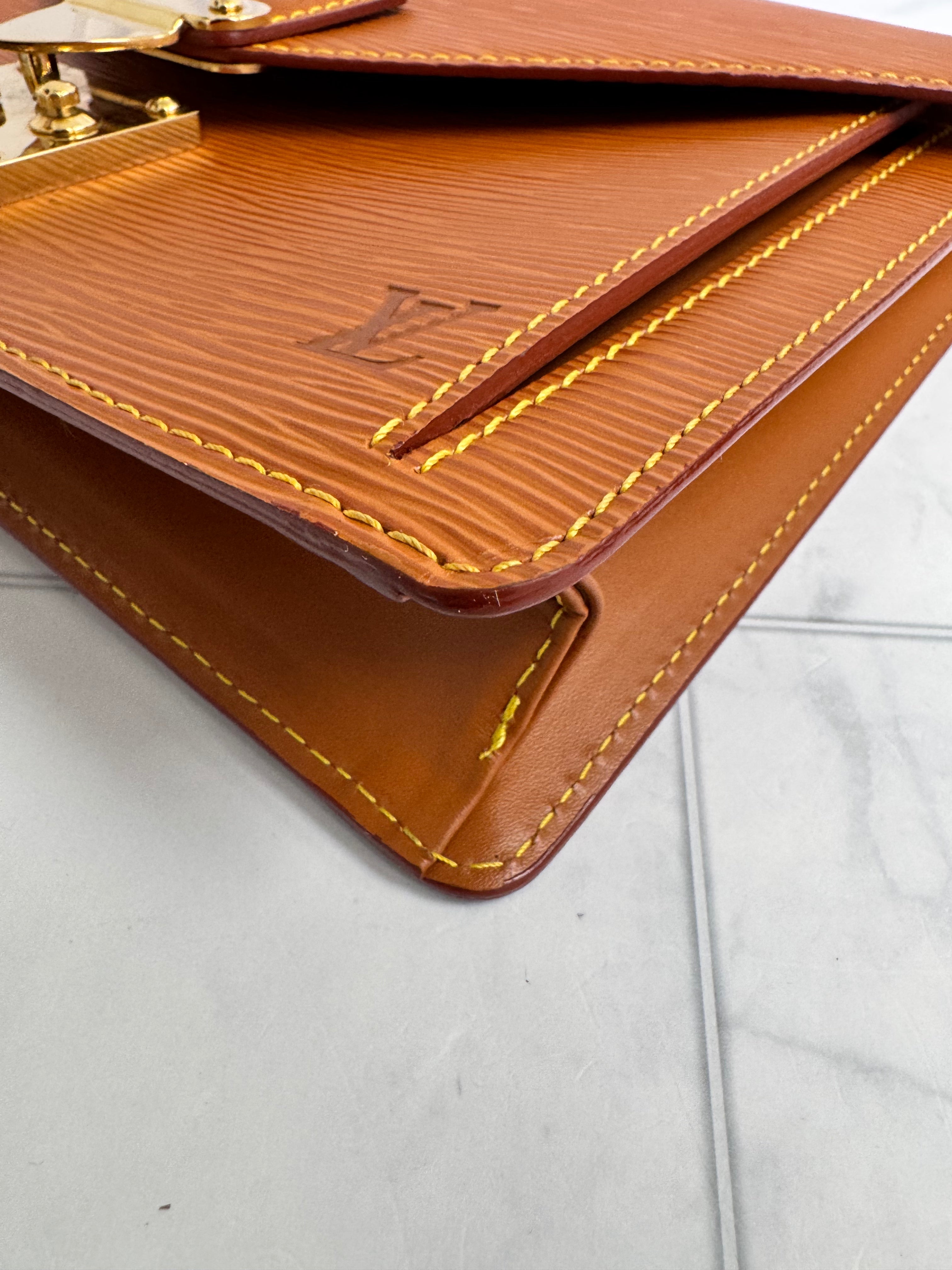 Louis Vuitton Tan Epi Sellier Dragonne Clutch
