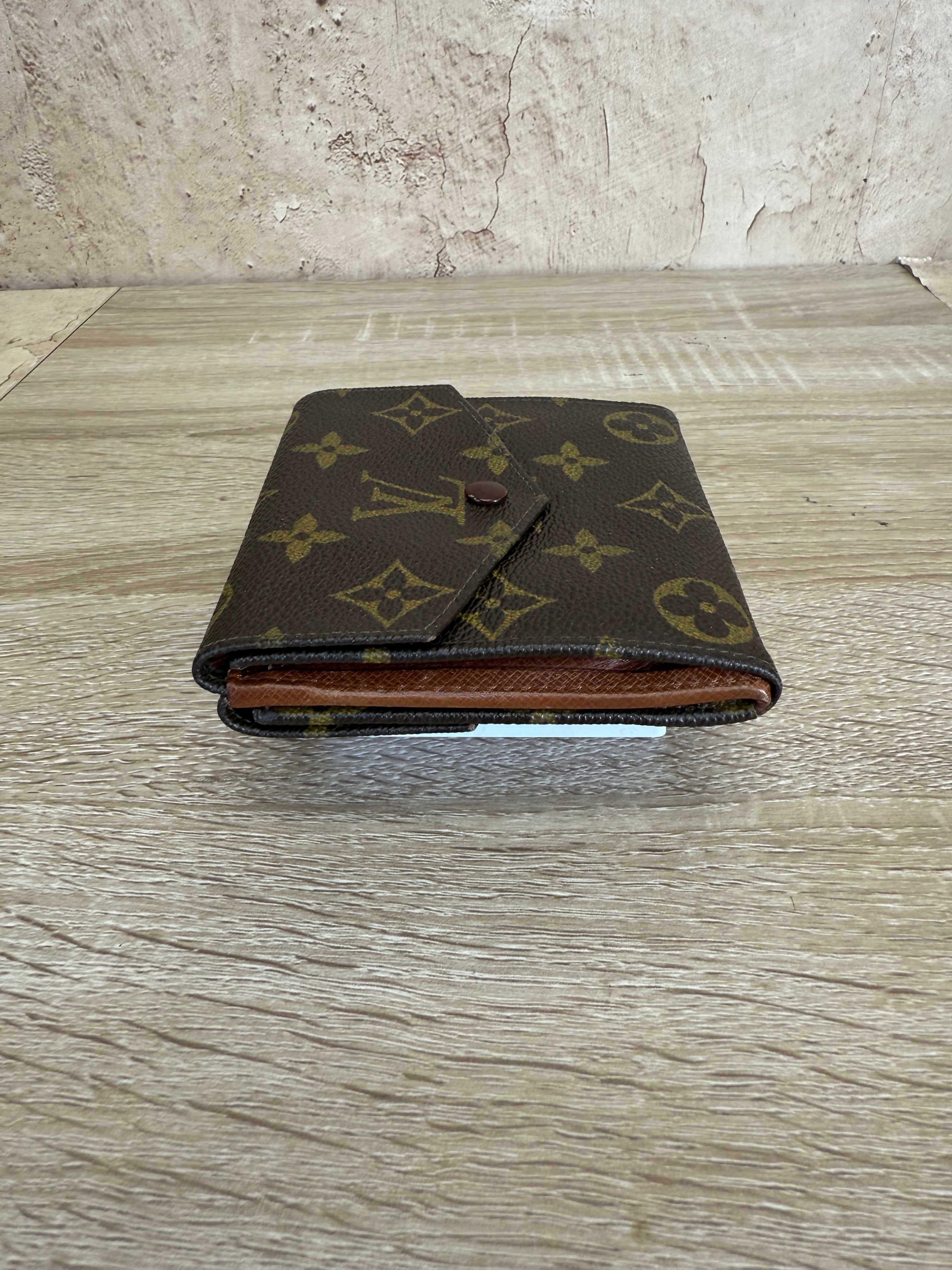 Louis Vuitton Monogram Elise Compact Wallet