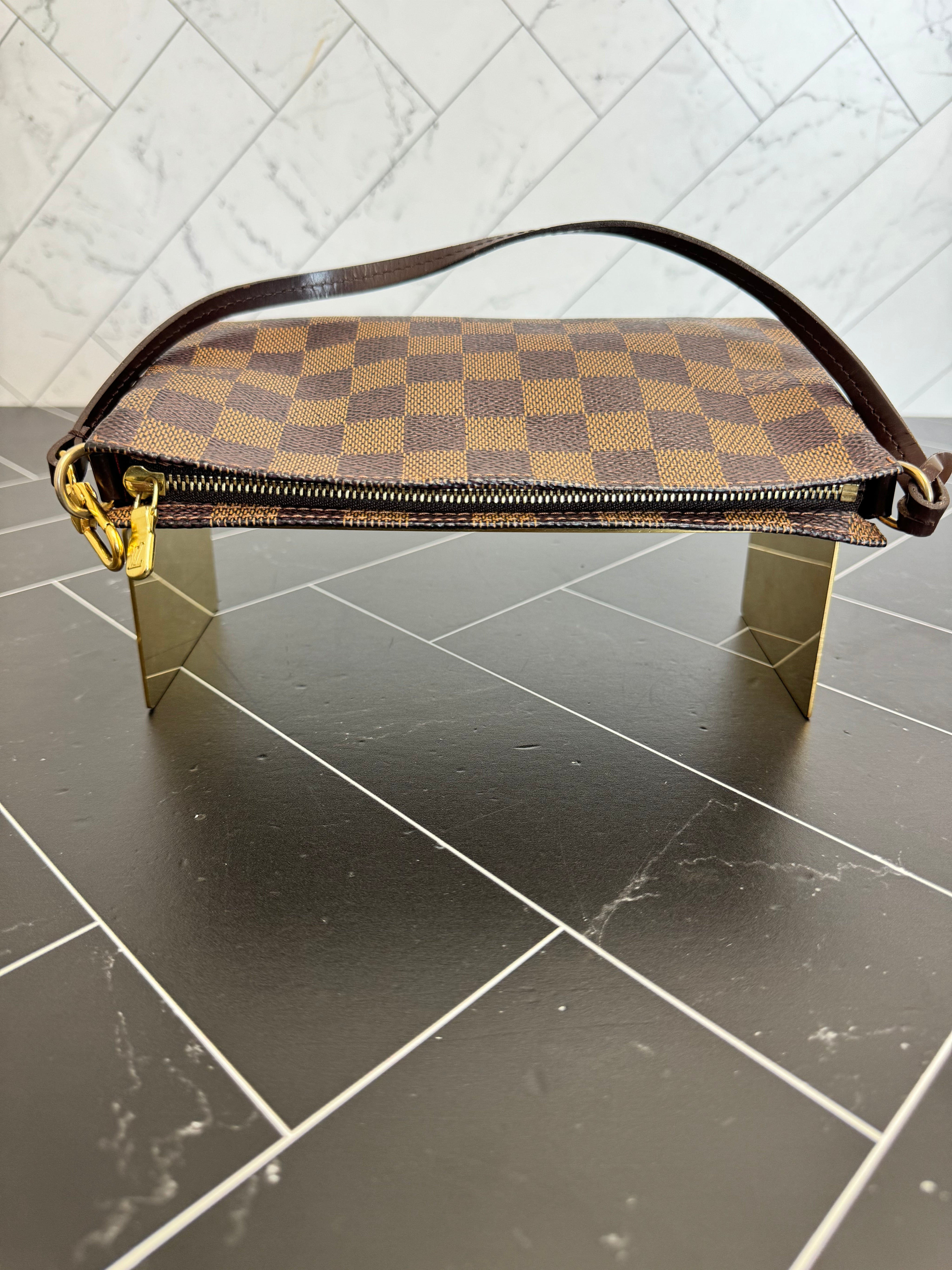 Louis Vuitton Damier Ebene Pochette