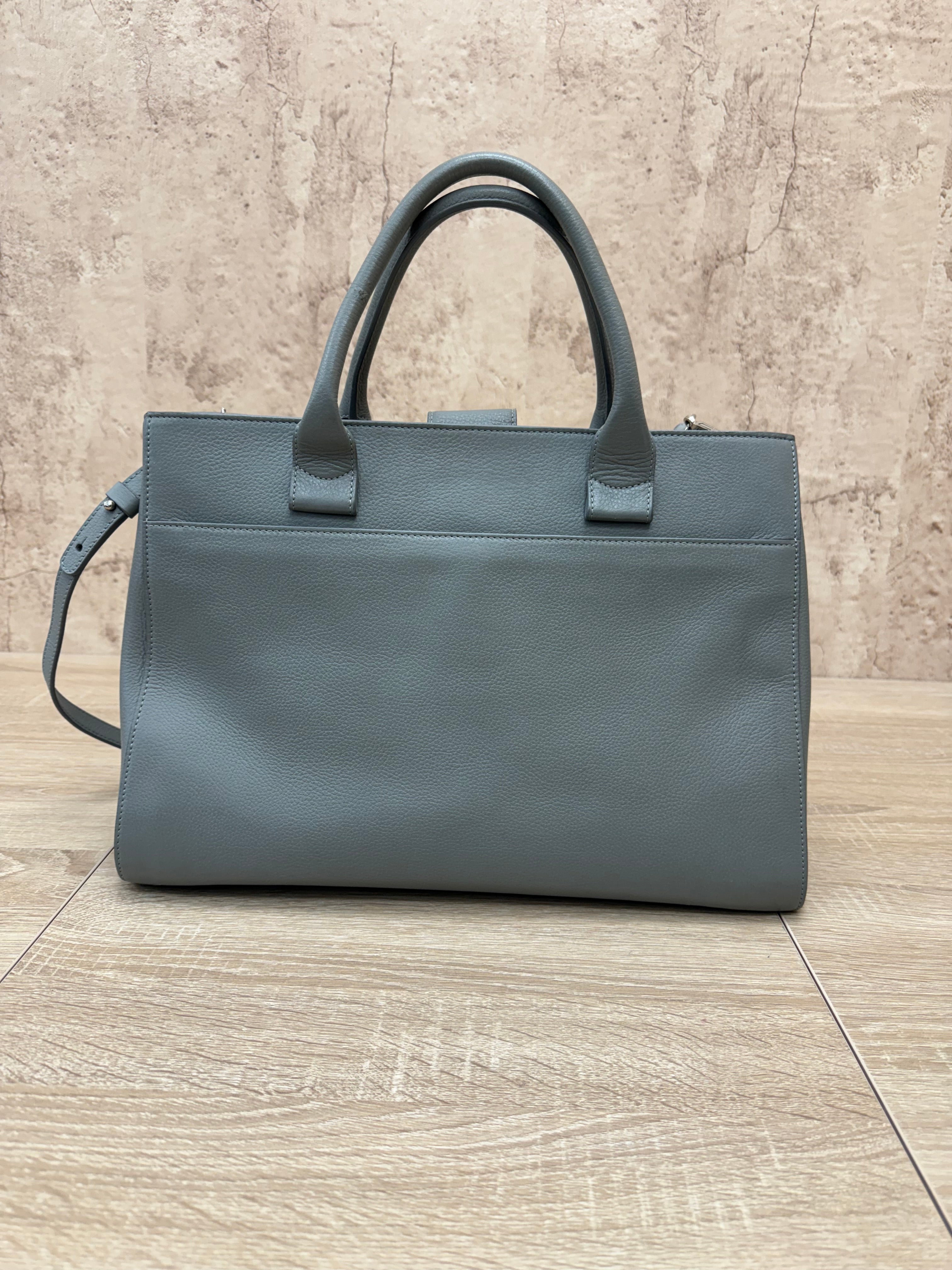 Chanel Grey Grained Calfskin Medium Neo Executive Tote