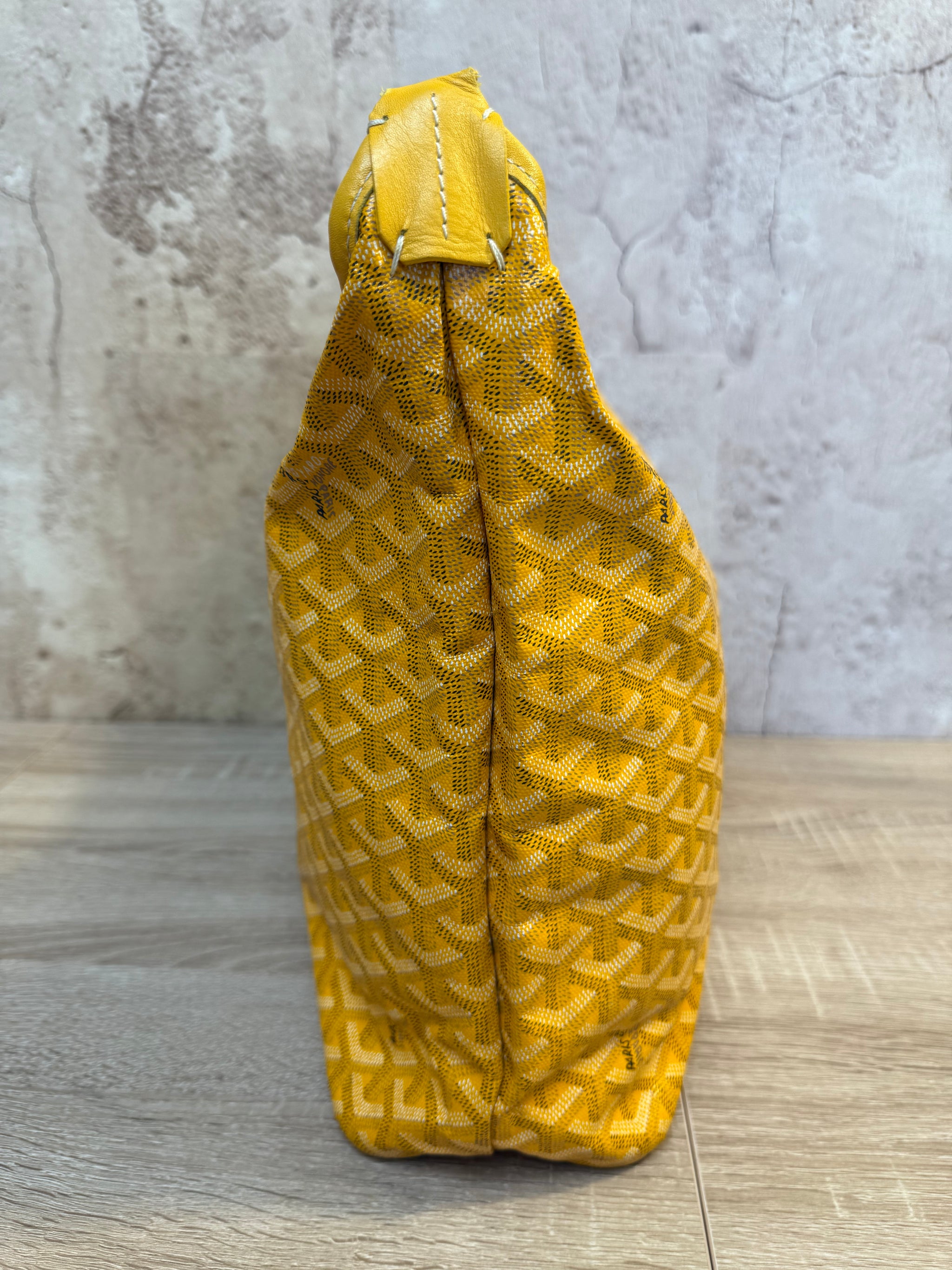 Goyard Yellow Goyardine Leather  Fidji Hobo Bagat