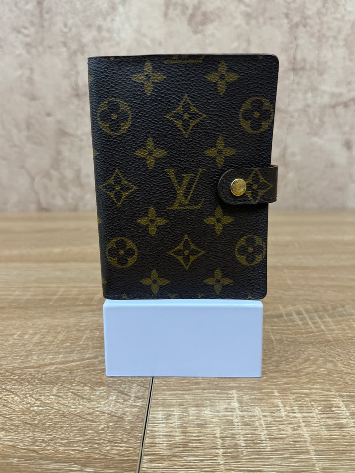 Louis Vuitton Monogram Passport Agenda PM
