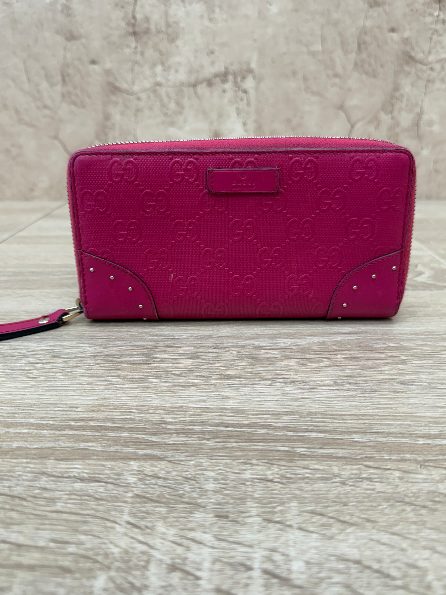 Gucci Pink Leather GG Zippy Wallet