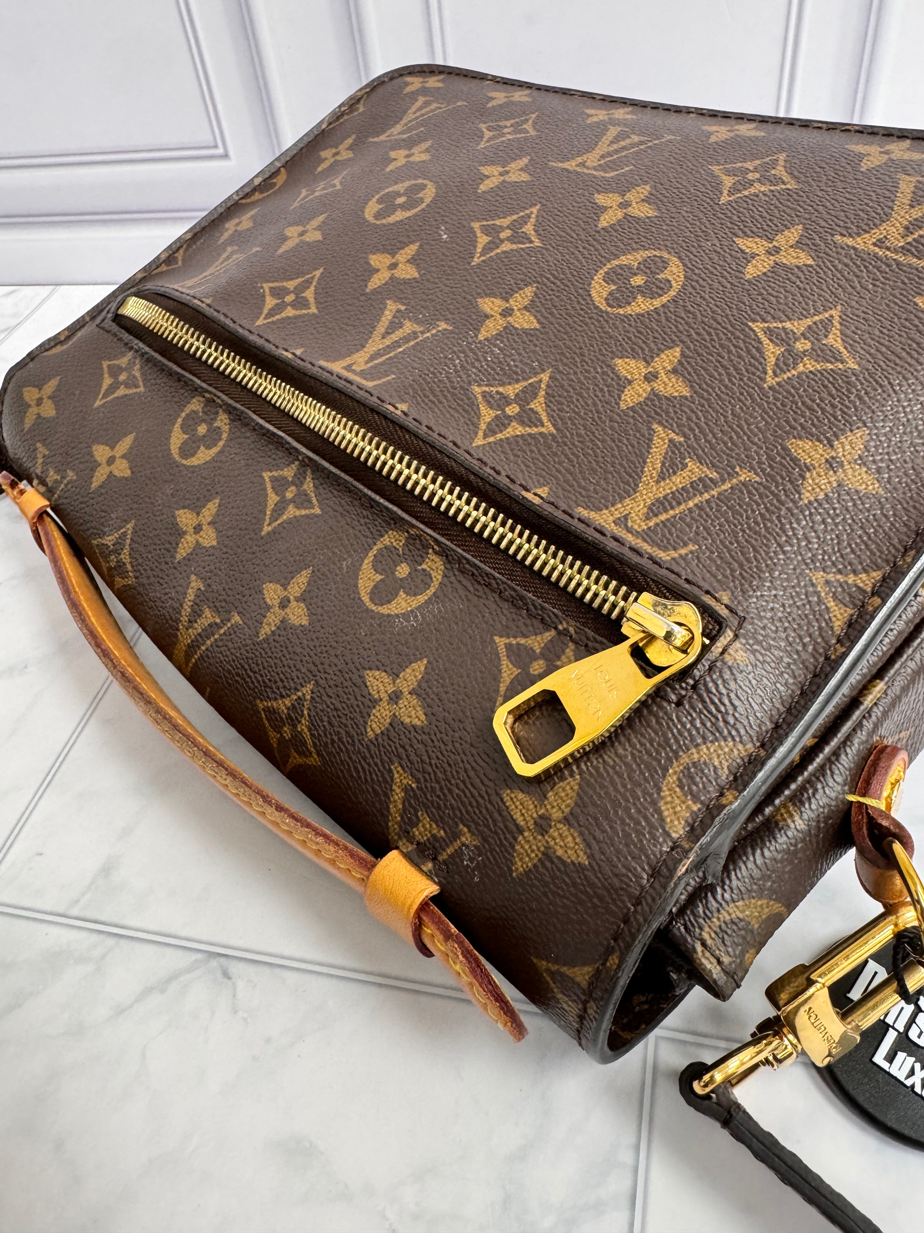 DONS DROP* Louis Vuitton Monogram Pochette Metis Handbags