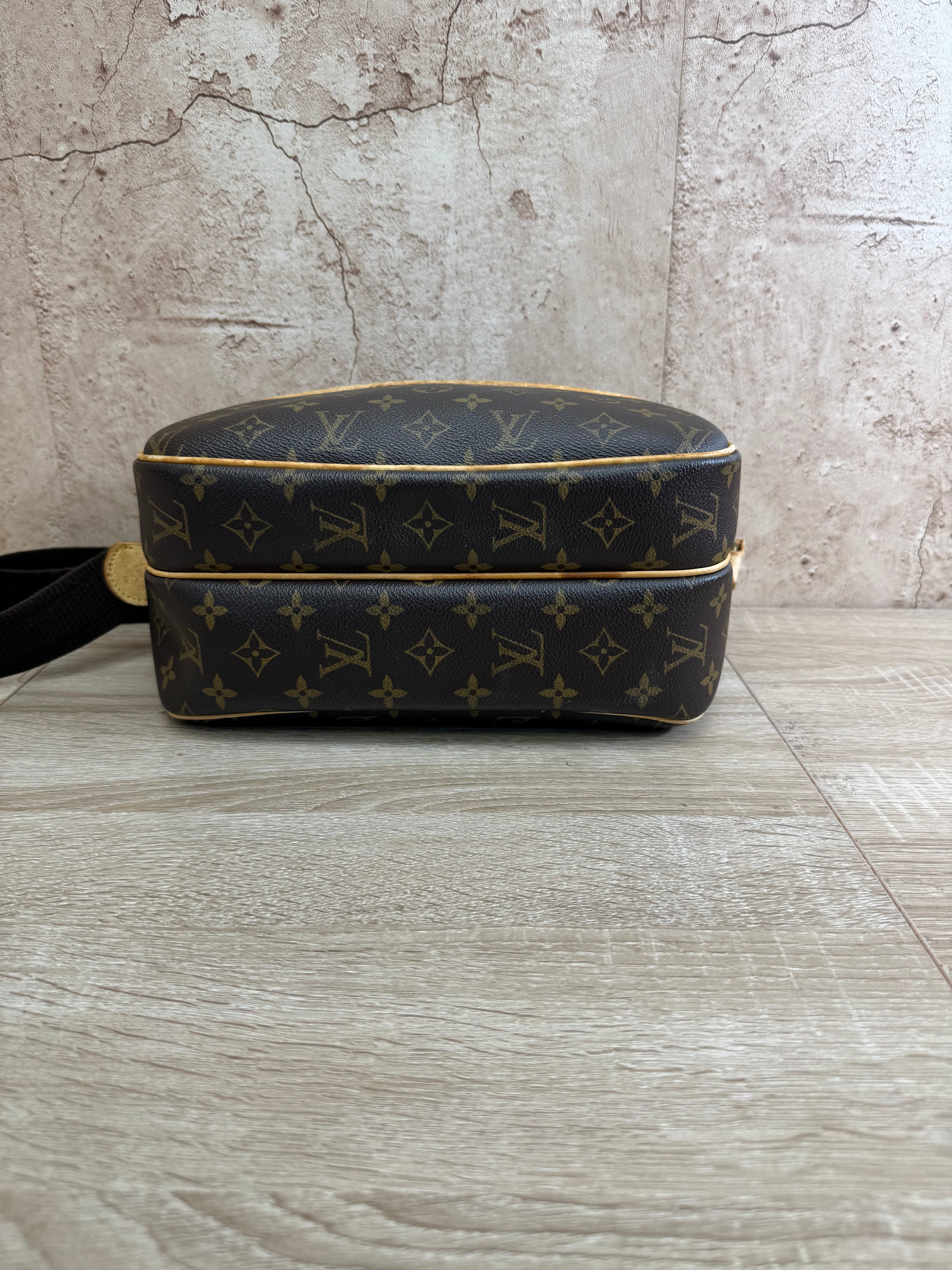 Louis Vuitton Monogram Reporter PM