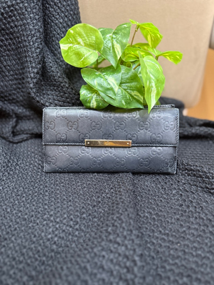 Gucci Black Leather Guccissima Bar Long Wallet