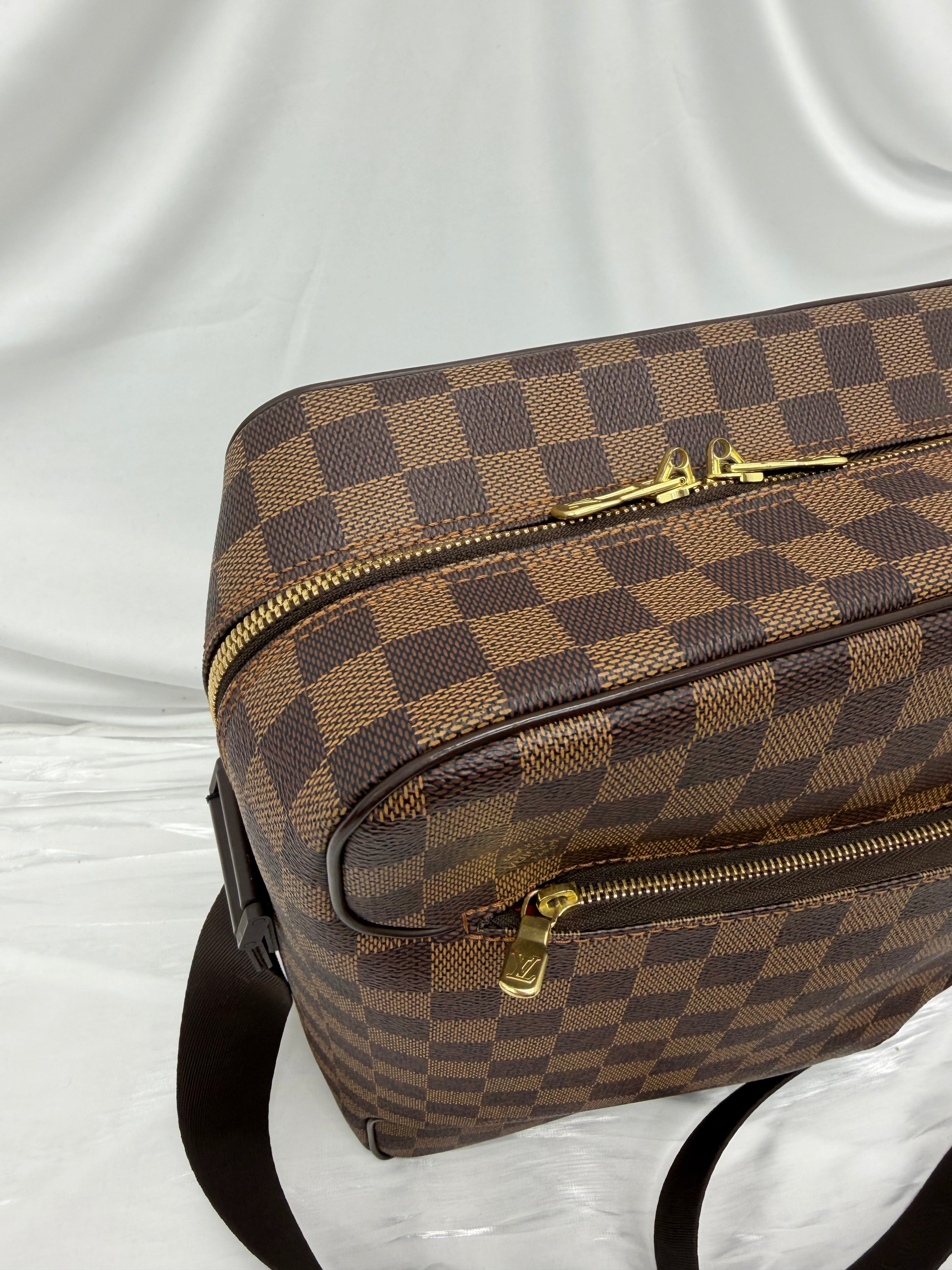 Louis Vuitton Damier Ebene Olav Messenger Bag