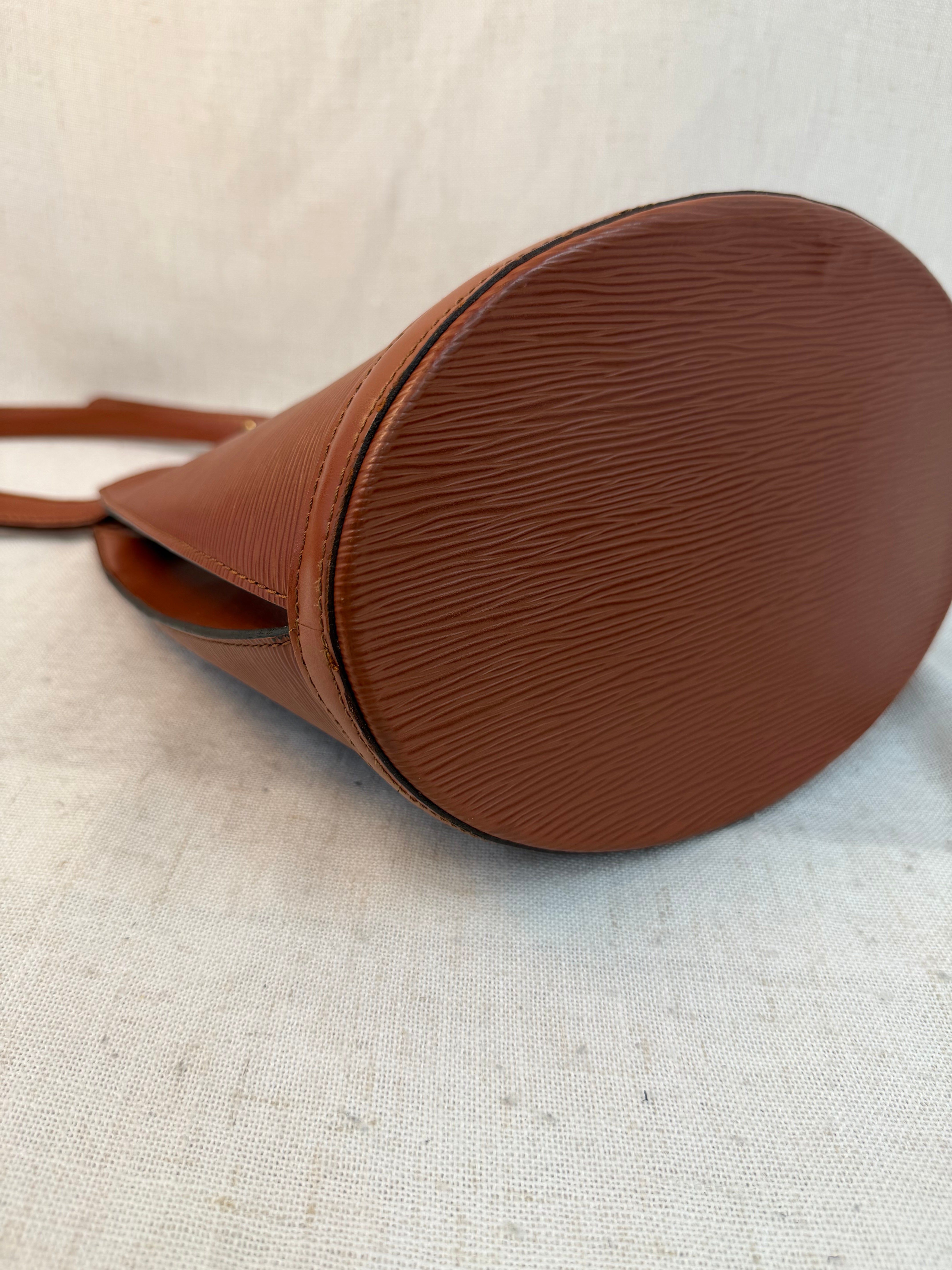 Louis Vuitton Brown Epi Cluny Shoulder Bag