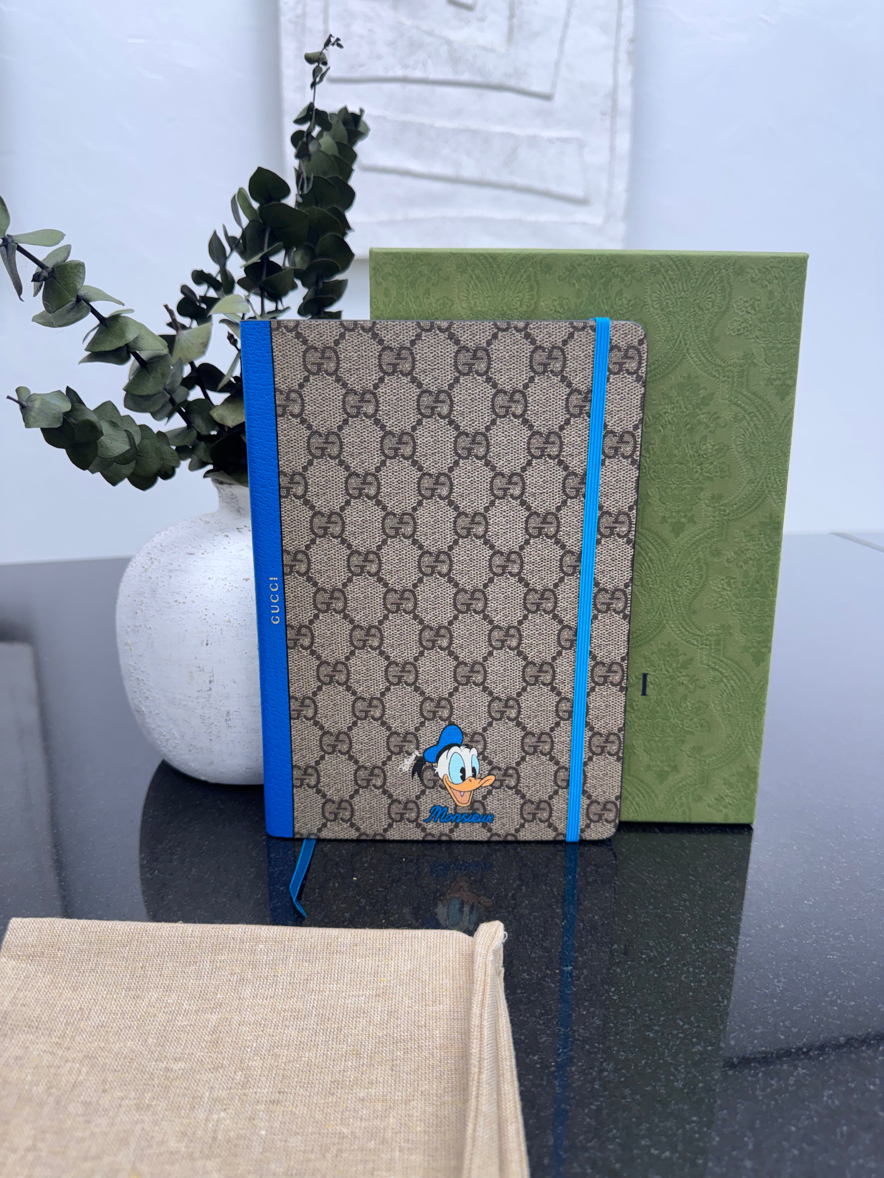BRAND NEW - Gucci x Disney GG Supreme Donald Duck Notebook