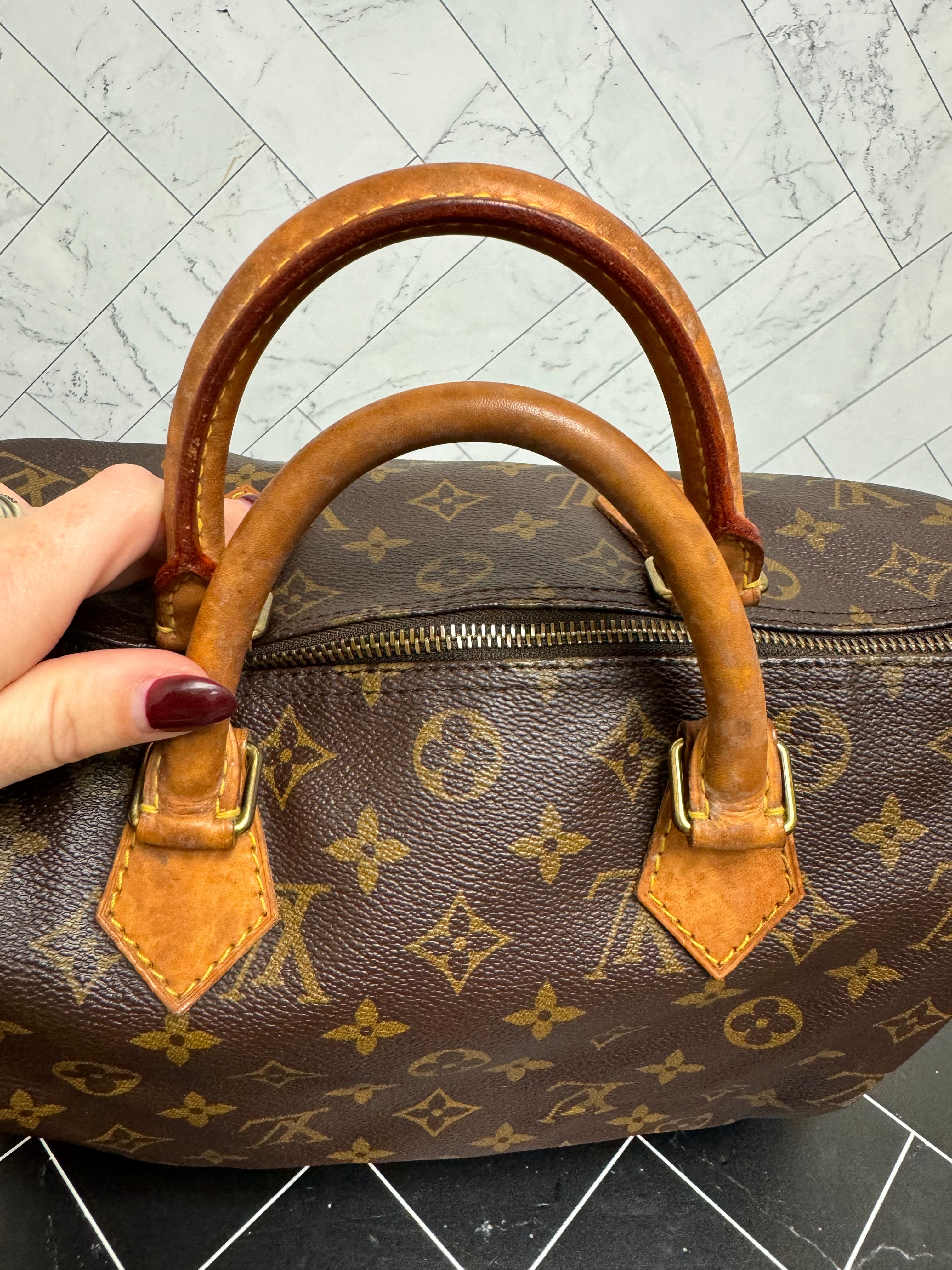 Louis Vuitton Monogram Speedy 30