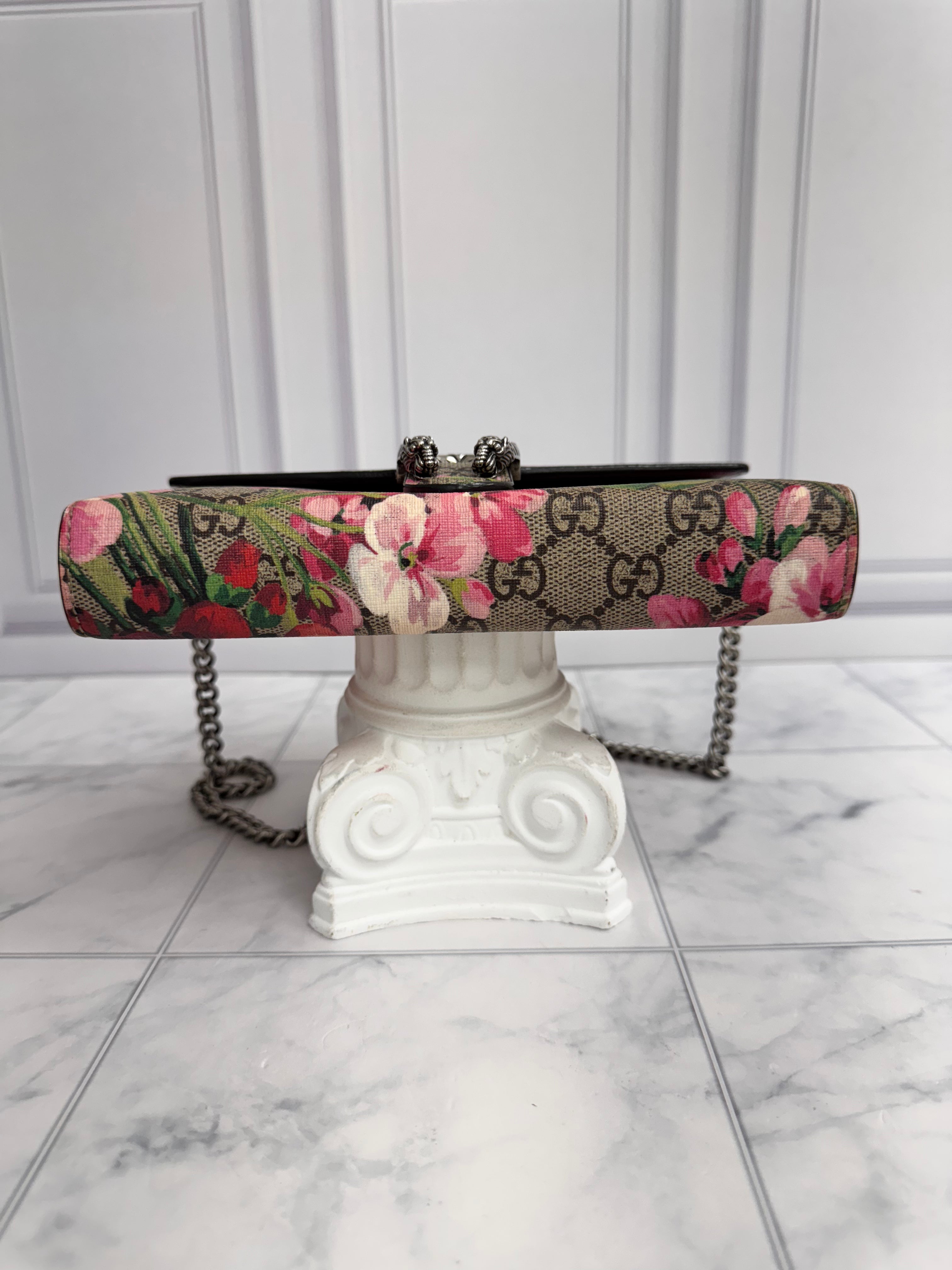 Gucci GG Supreme Blooms Dionysus Wallet On A Chain