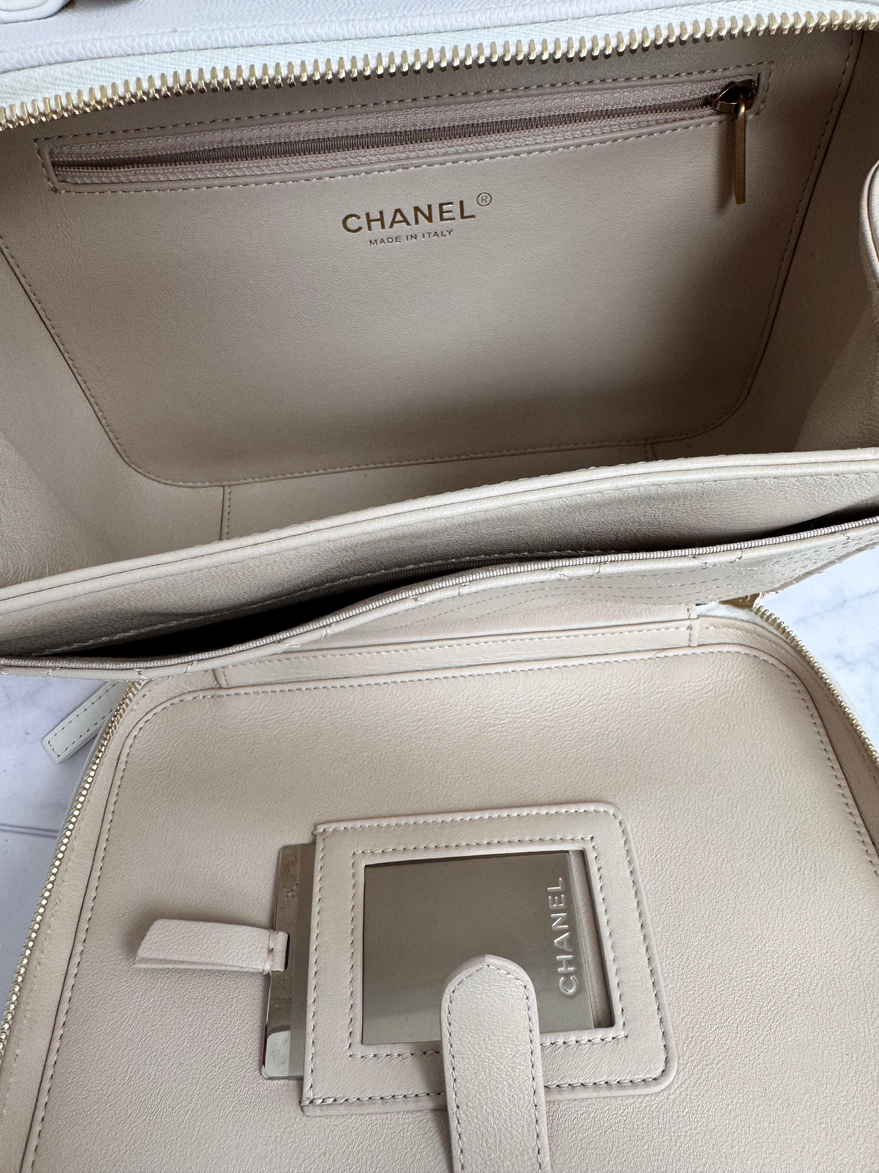 LIKE NEW - Chanel White Diamond Quilted Caviar Leather Large Filigree Vanity Case