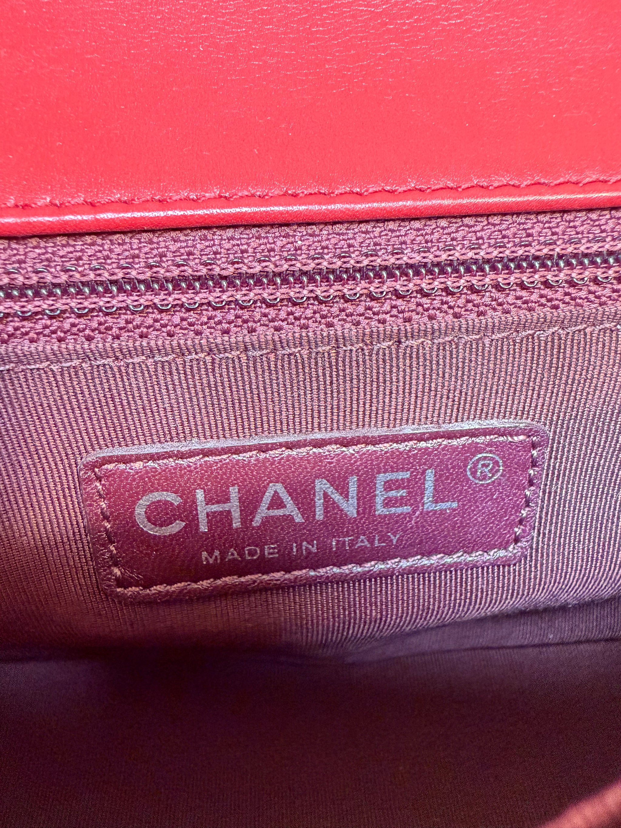 BRAND NEW Chanel Red Lambskin Bi Color Coco Flap Crossbody Bag