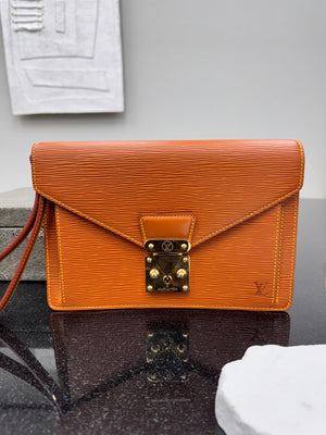 Louis Vuitton Tan Epi Sellier Dragonne Clutch