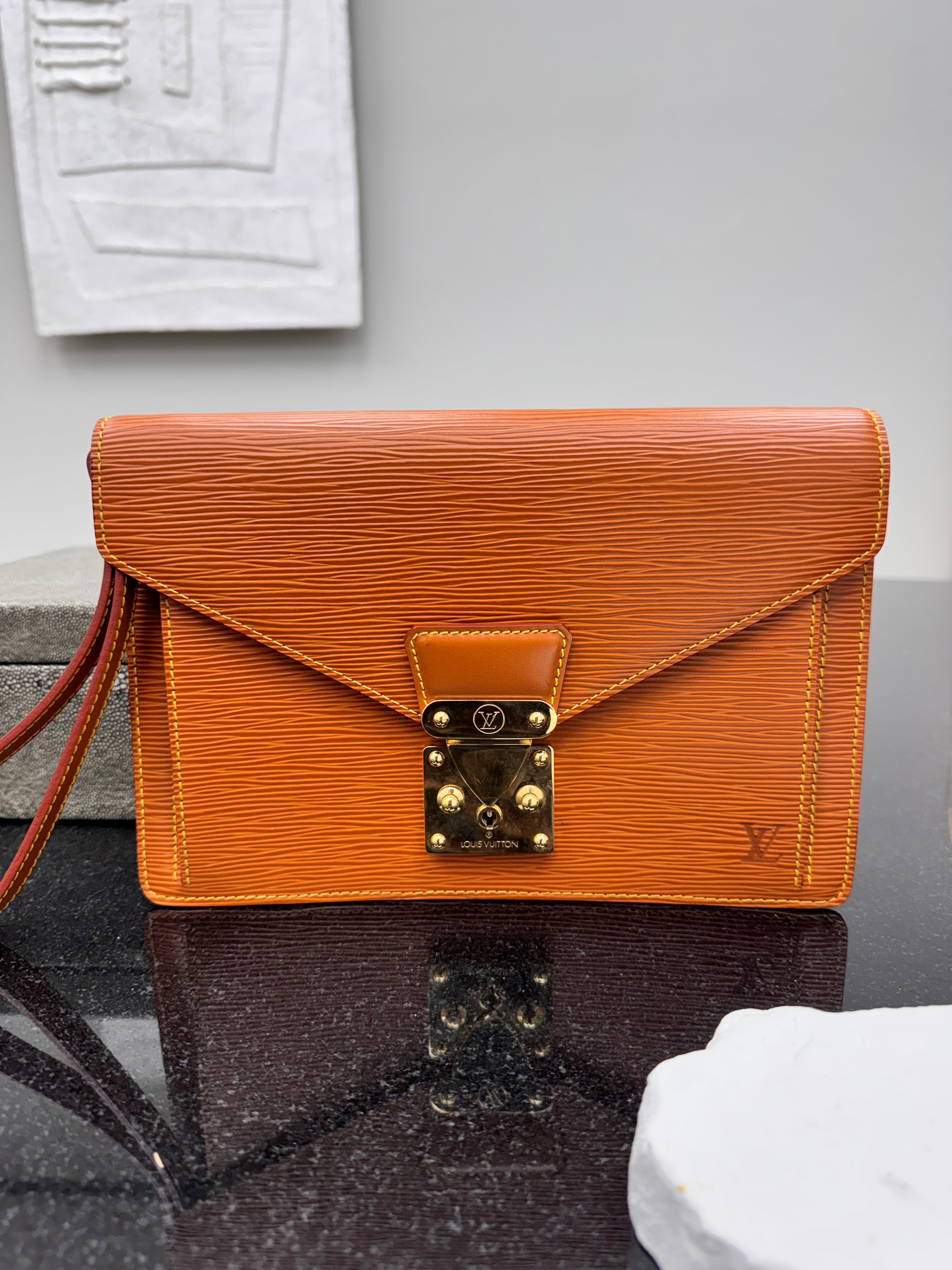 Louis Vuitton Tan Epi Sellier Dragonne Clutch