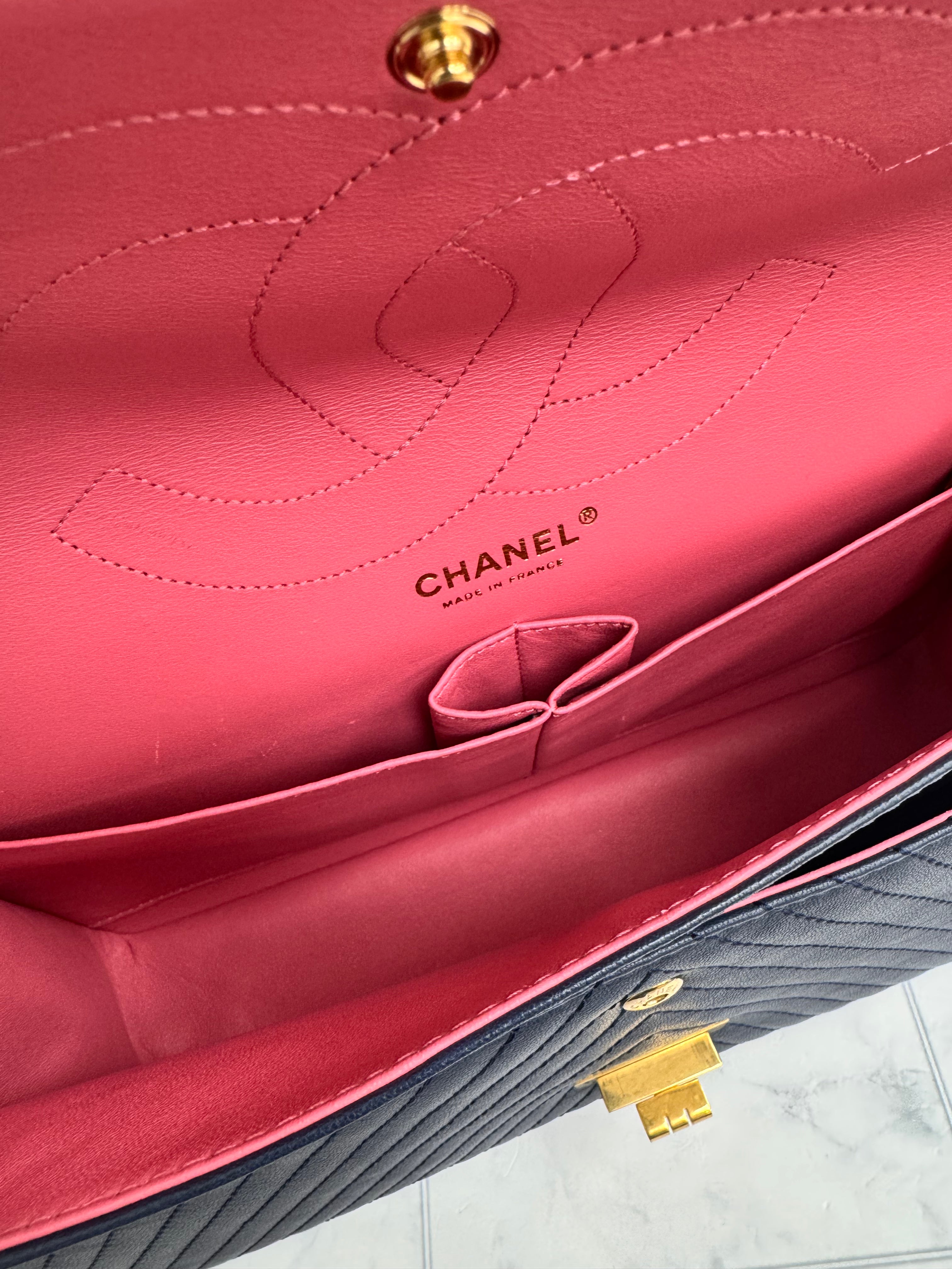 Chanel Navy Blue Quilted 2.55 Reissue Jumbo Flap Bag