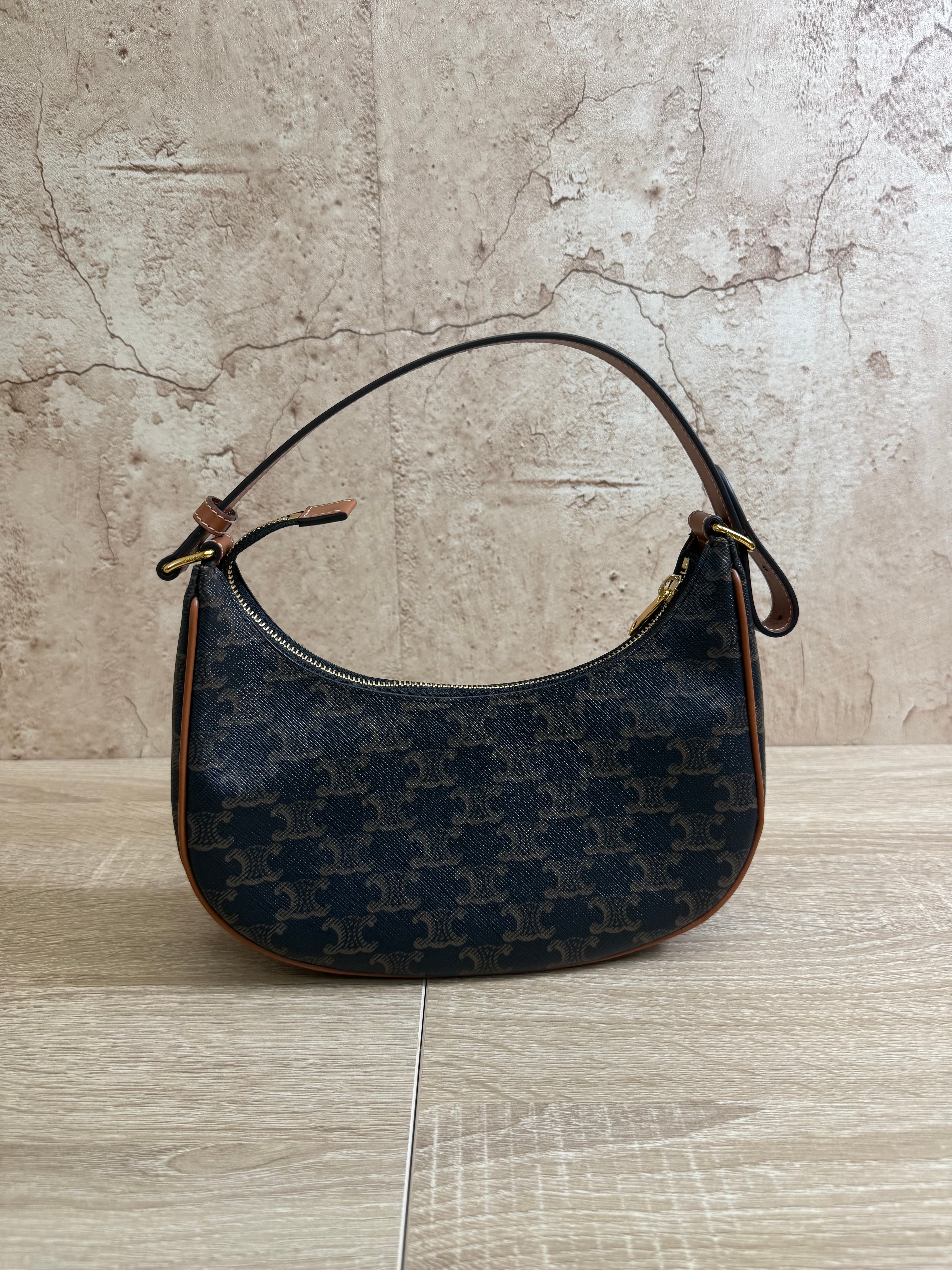 💚 BRAND NEW Celine Brown Ava Triomphe Shoulder Bag