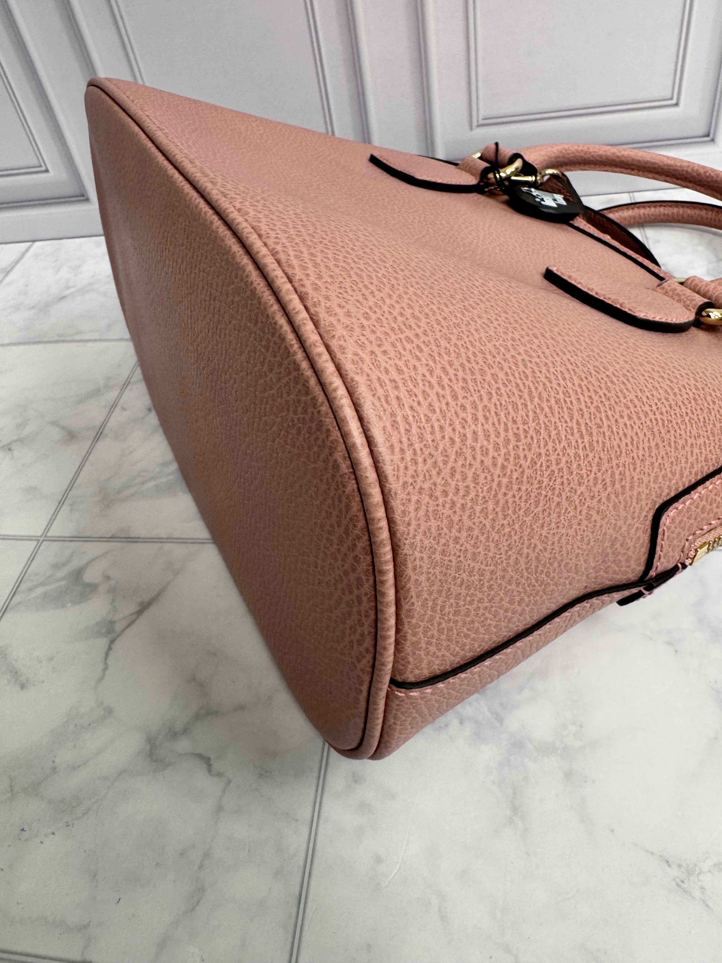 *DONS DROP*  Gucci Pink Pebbled Leather GG Charm Dome Bag