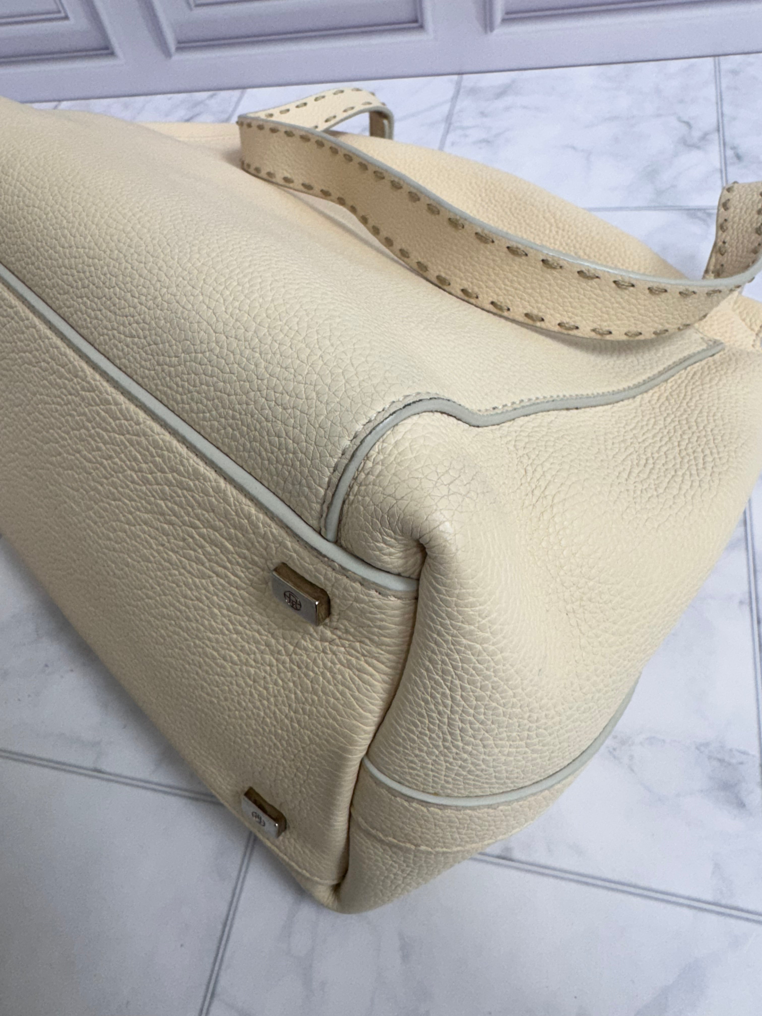 *DONS DROP* The Row Cream Grained Leather Hobo Bag