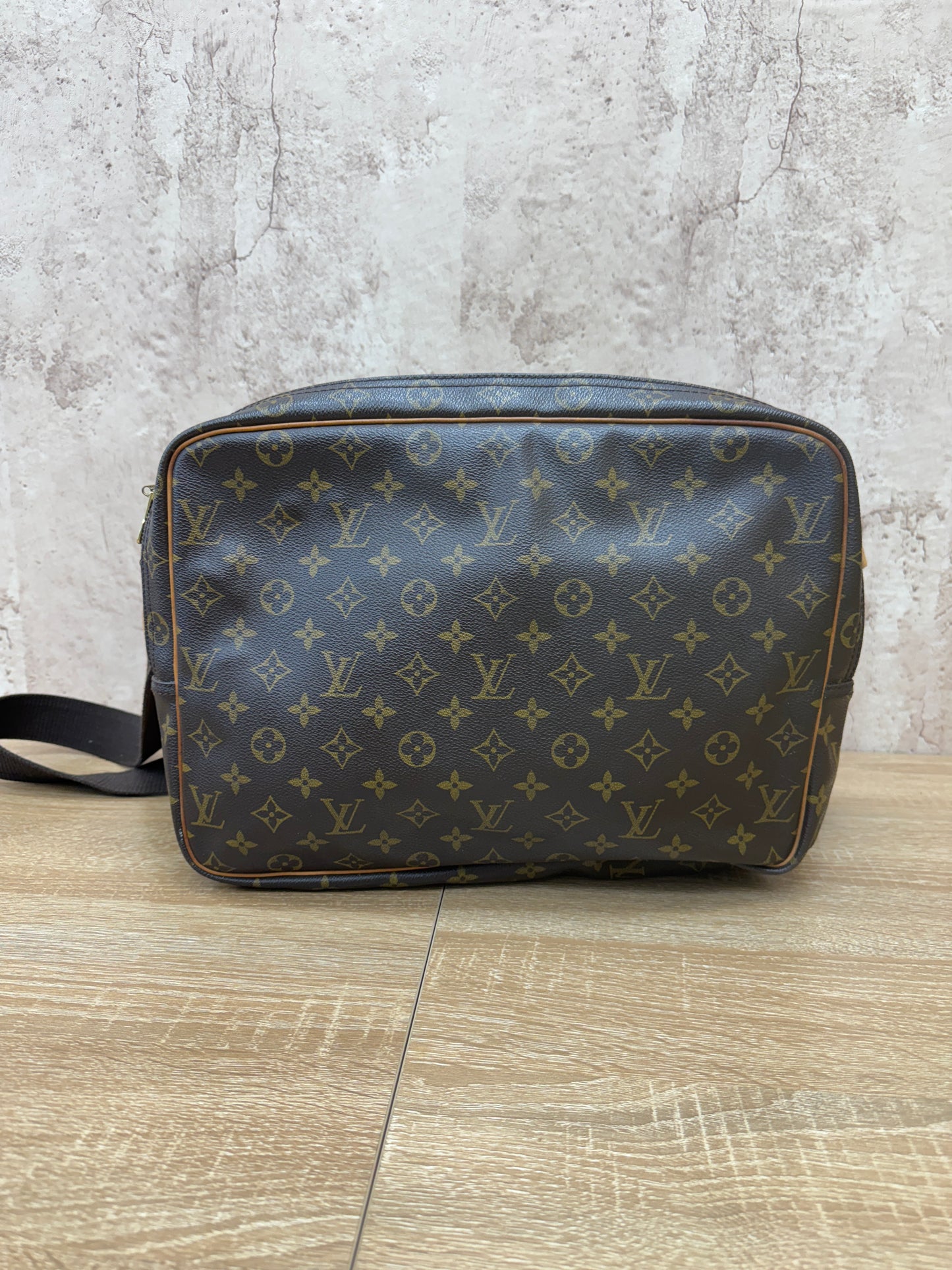 Louis Vuitton Monogram Reporter GM