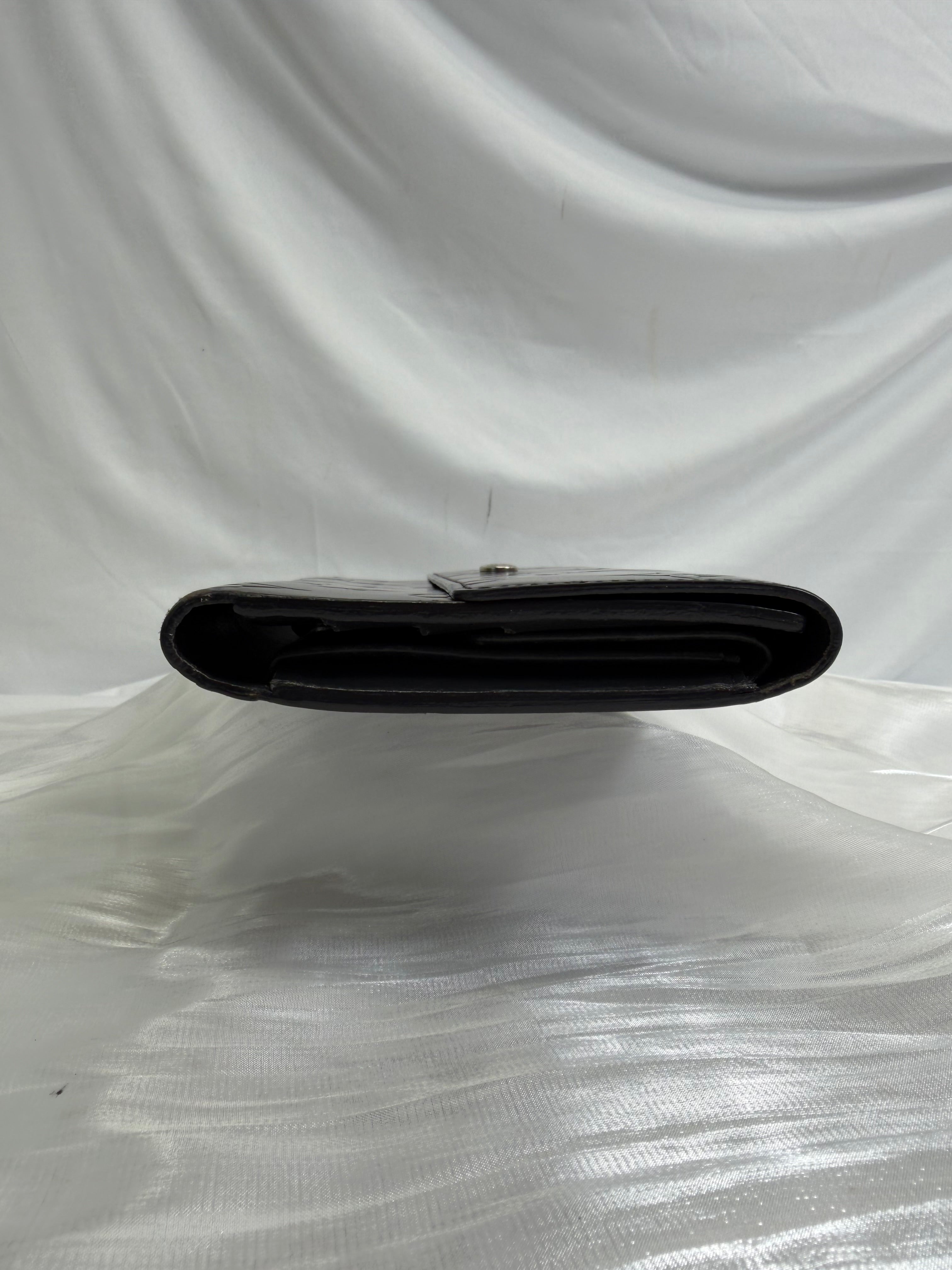 Louis Vuitton Gray Matte Vernis International Wallet