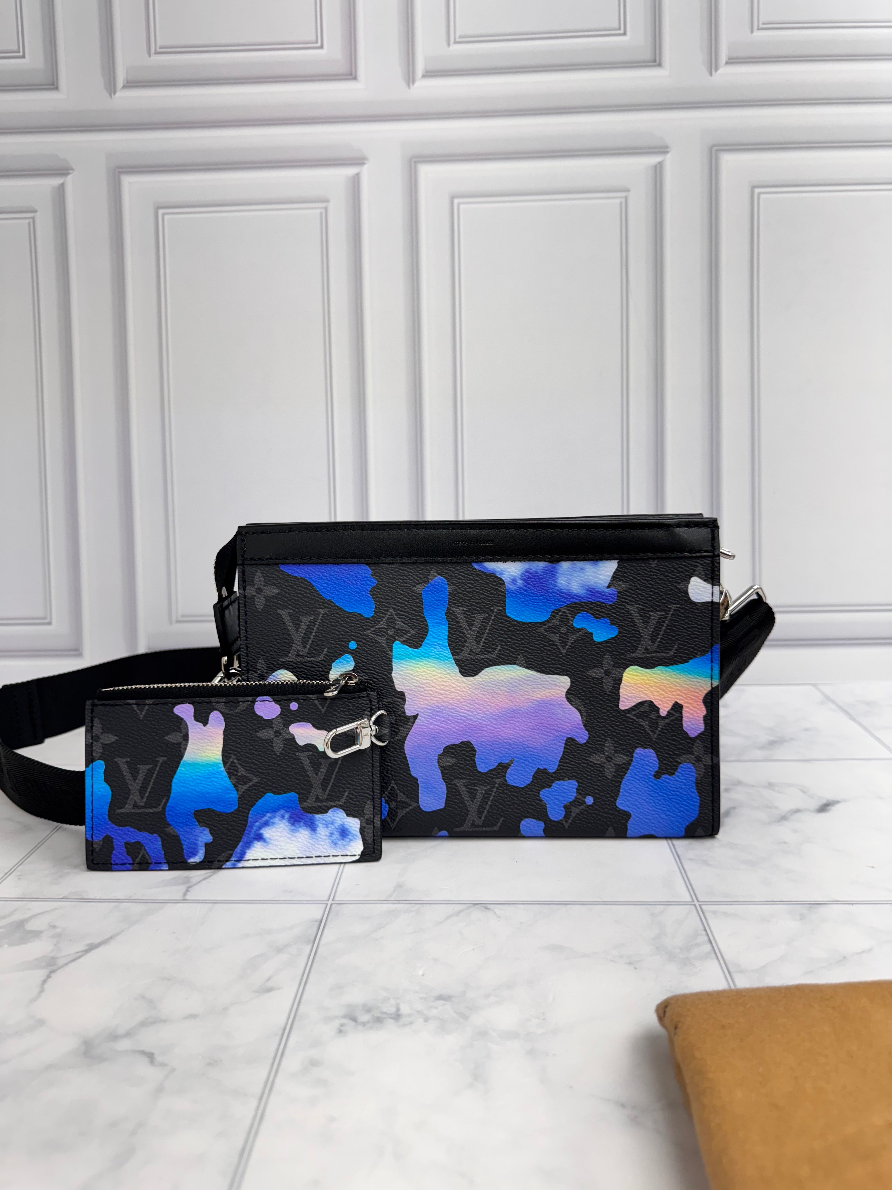 LIKE NEW - Louis Vuitton Sunrise Monogram Eclipse Gaston Wearable Wallet