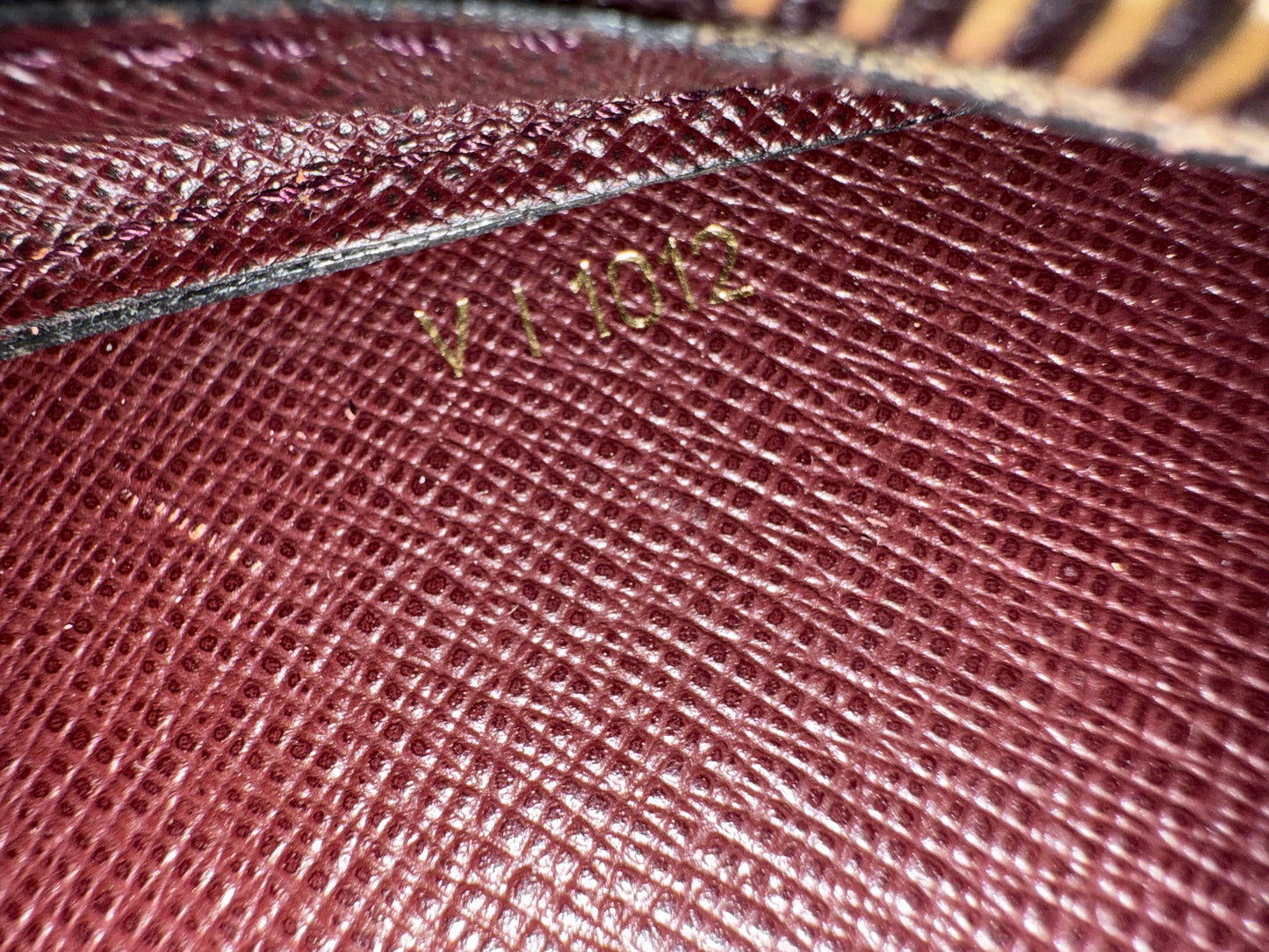 Louis Vuitton Burgundy Taiga Leather Baikal Clutch Bag