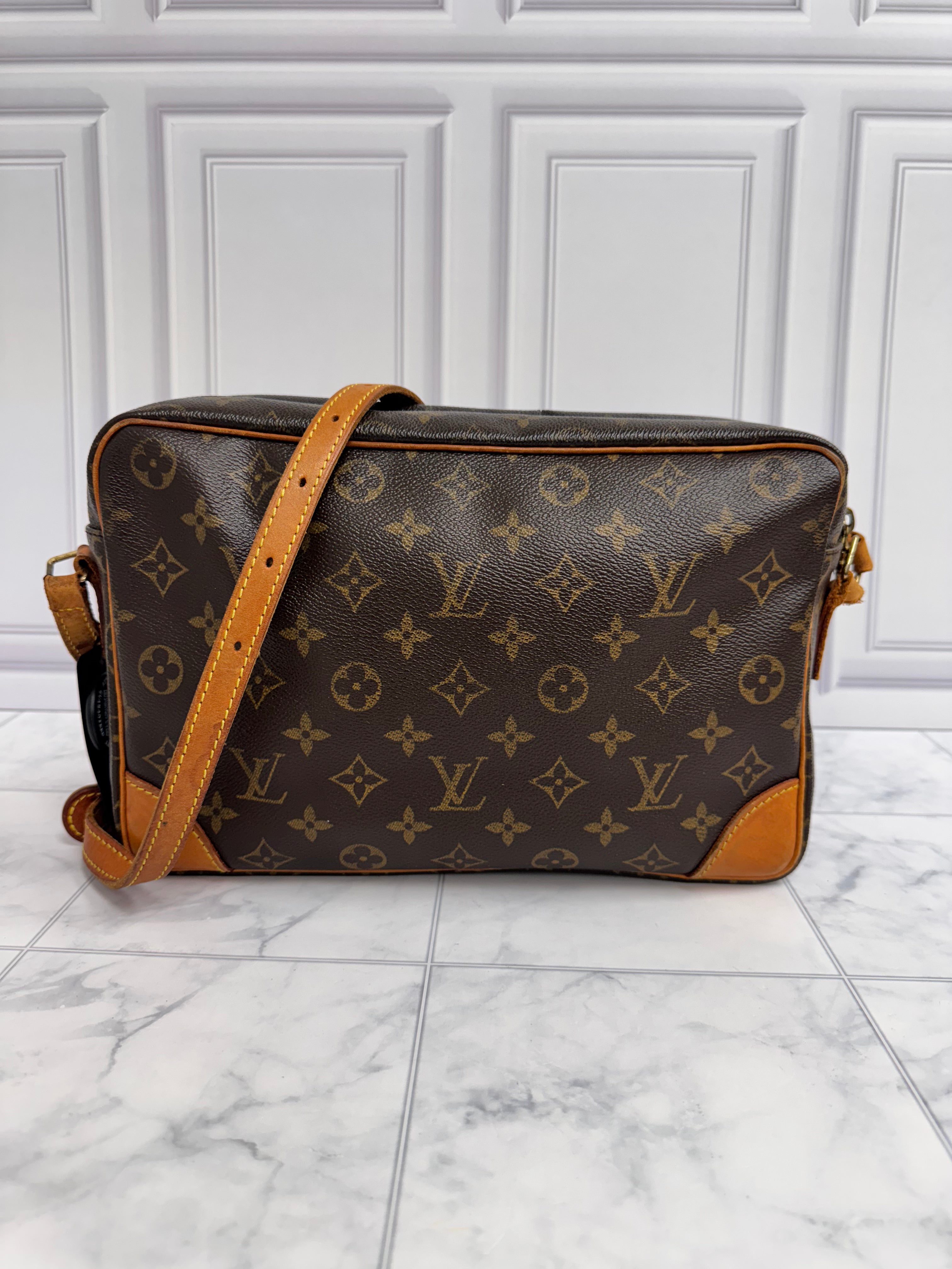 Louis Vuitton Monogram Trocadero 30 Shoulder Bag