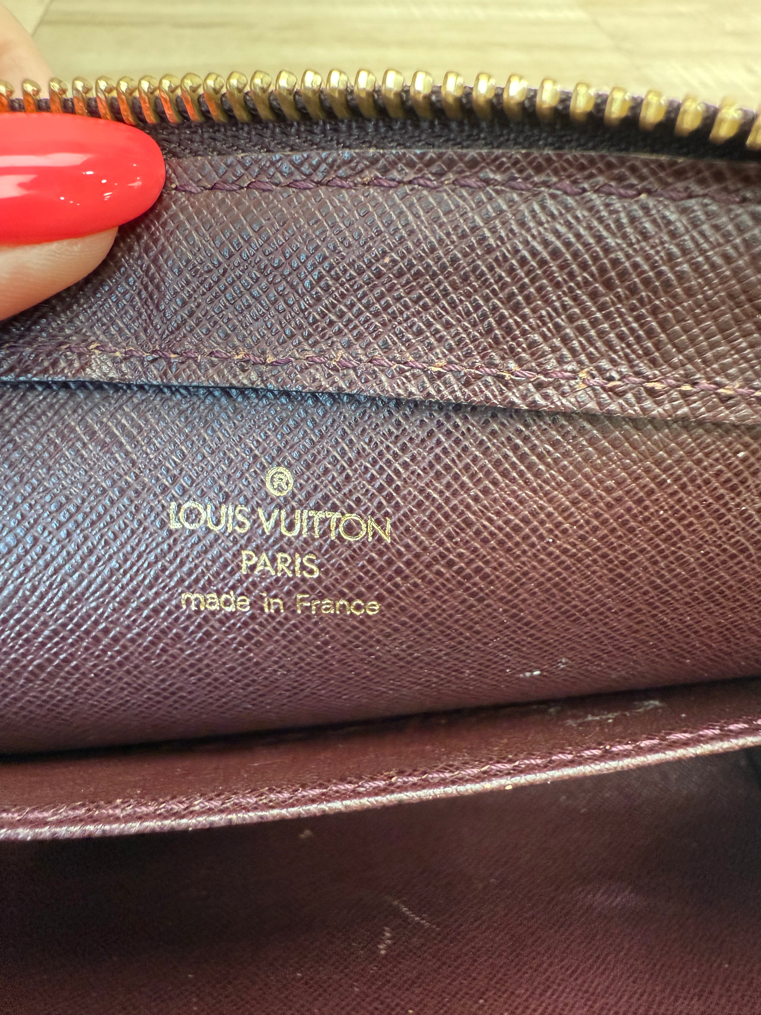 Louis Vuitton Burgundy Taiga Leather Baikal Clutch Bag