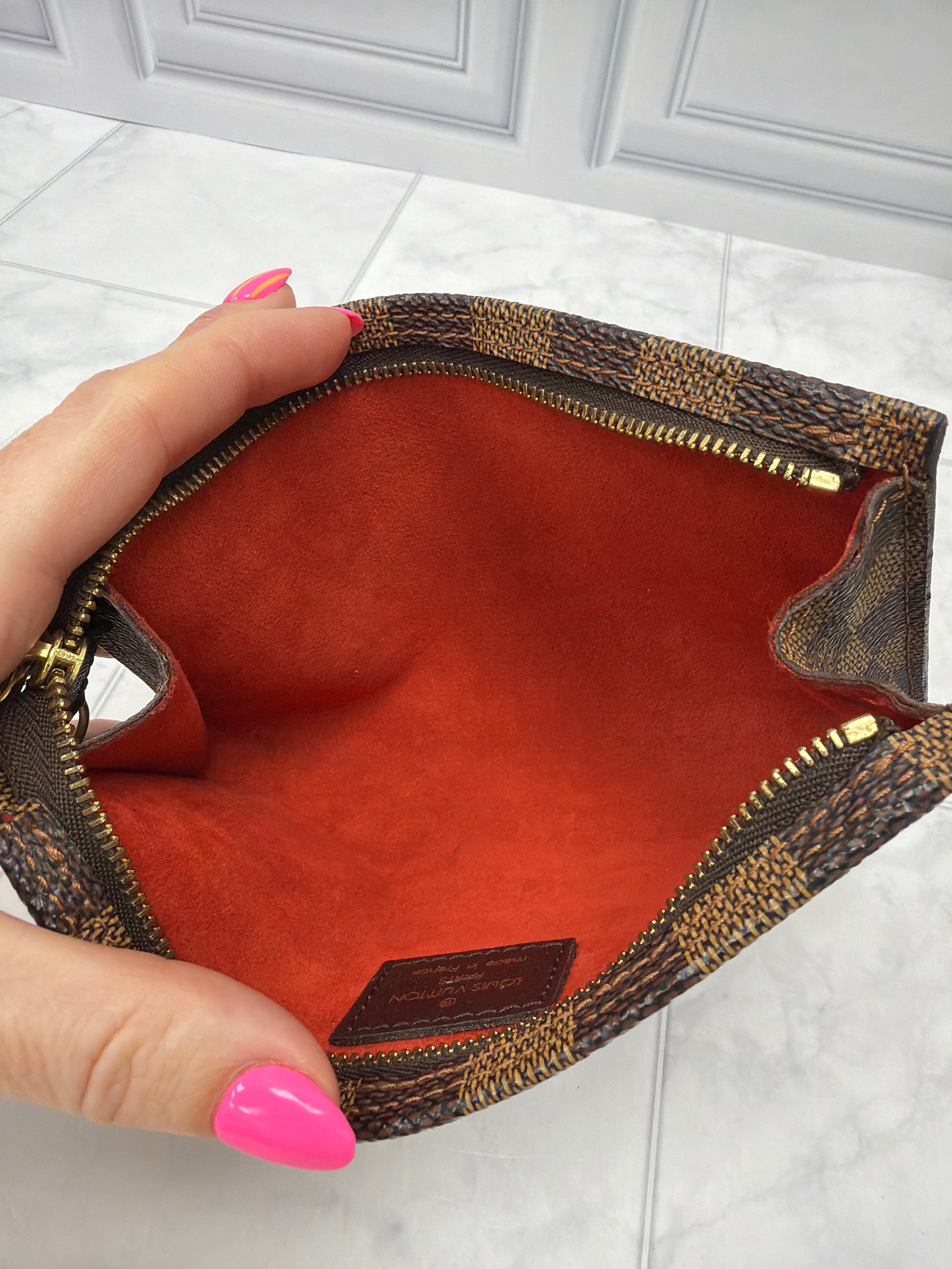Louis Vuitton Damier Ebene Bucket Pouch