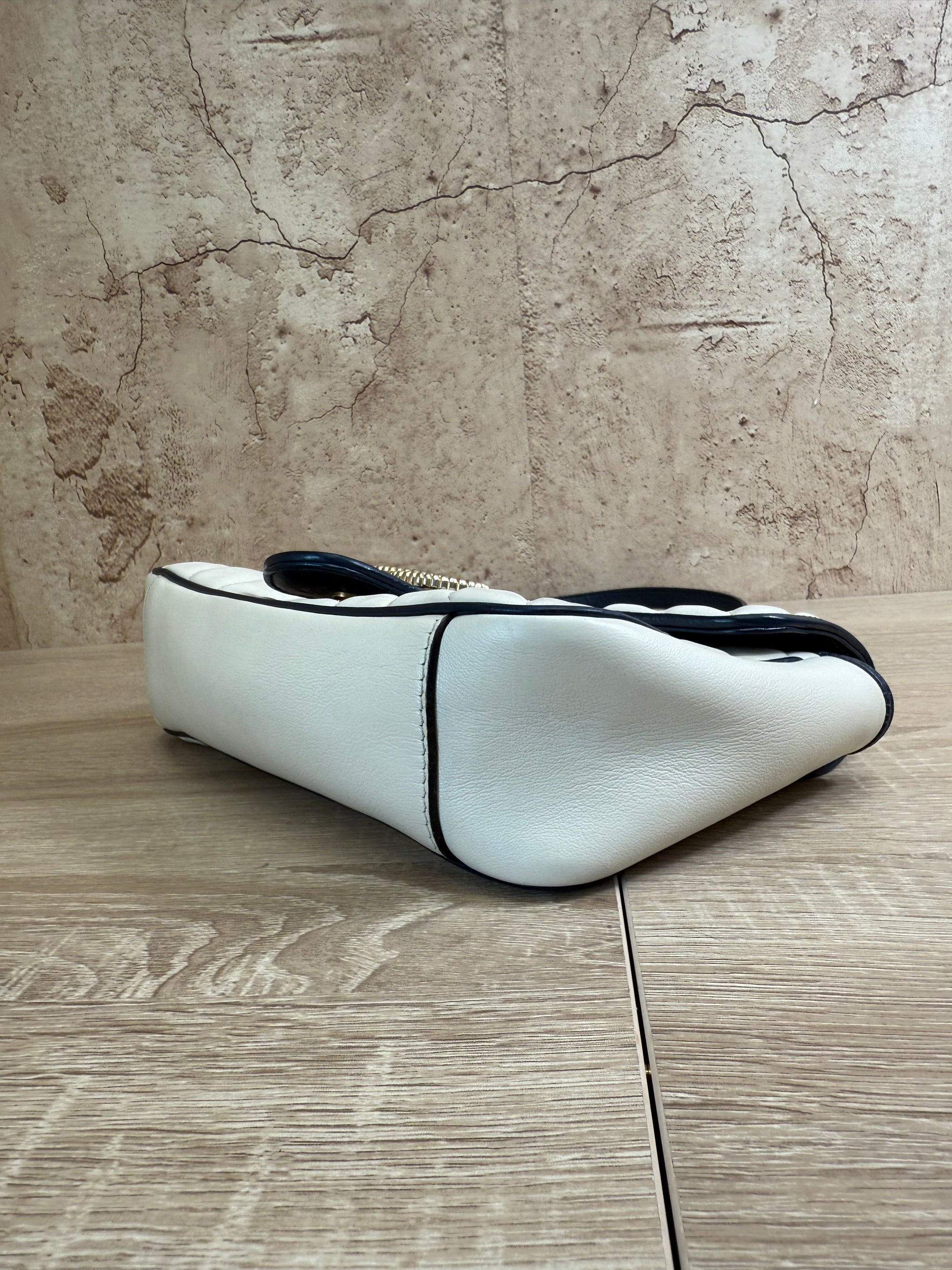 Gucci White And Navy GG Marmont Medium Flap Bag