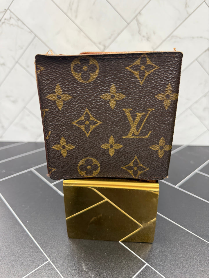 Louis Vuitton Monogram Bifold