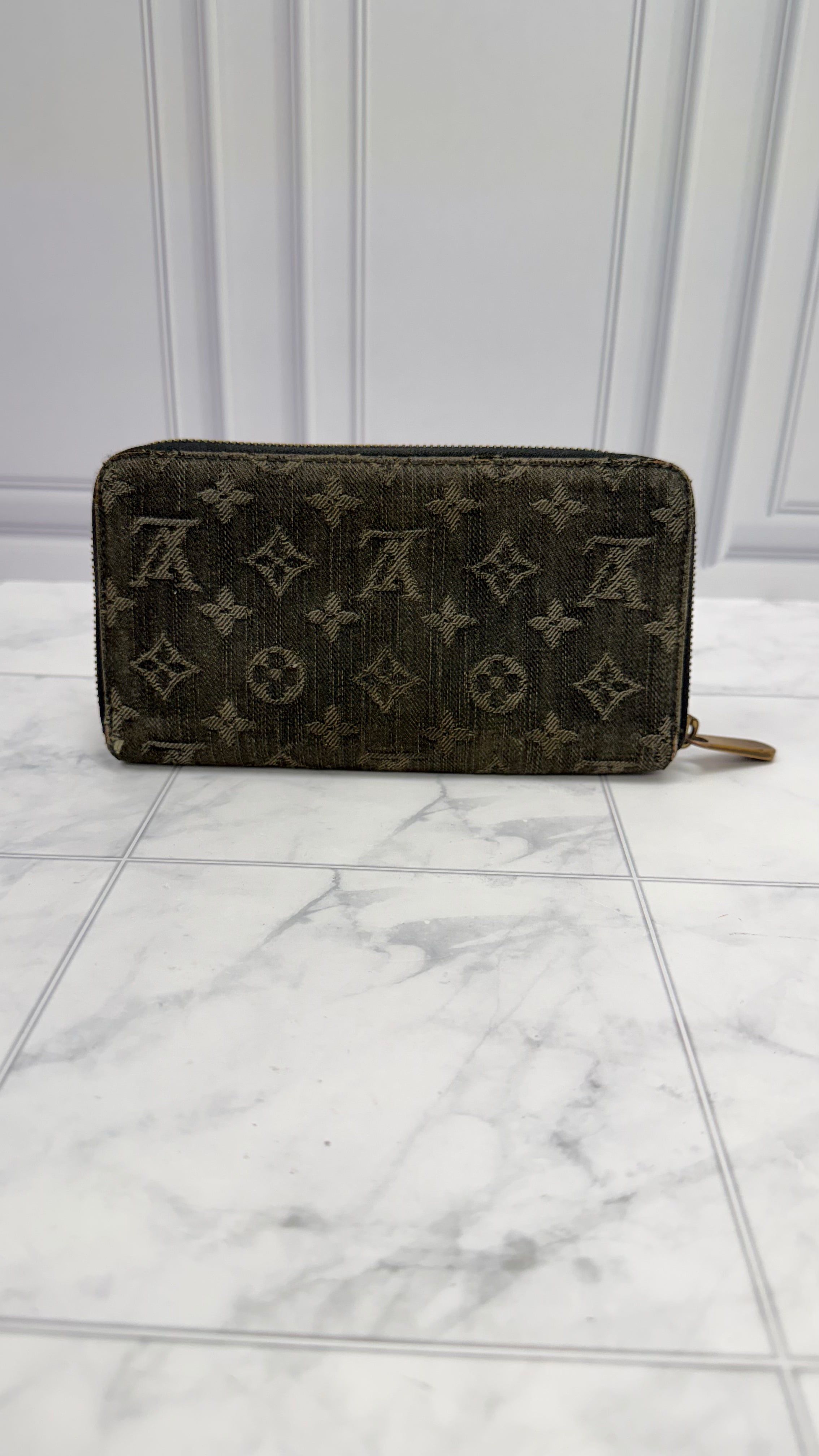 Louis Vuitton Black Denim Zippy Wallet