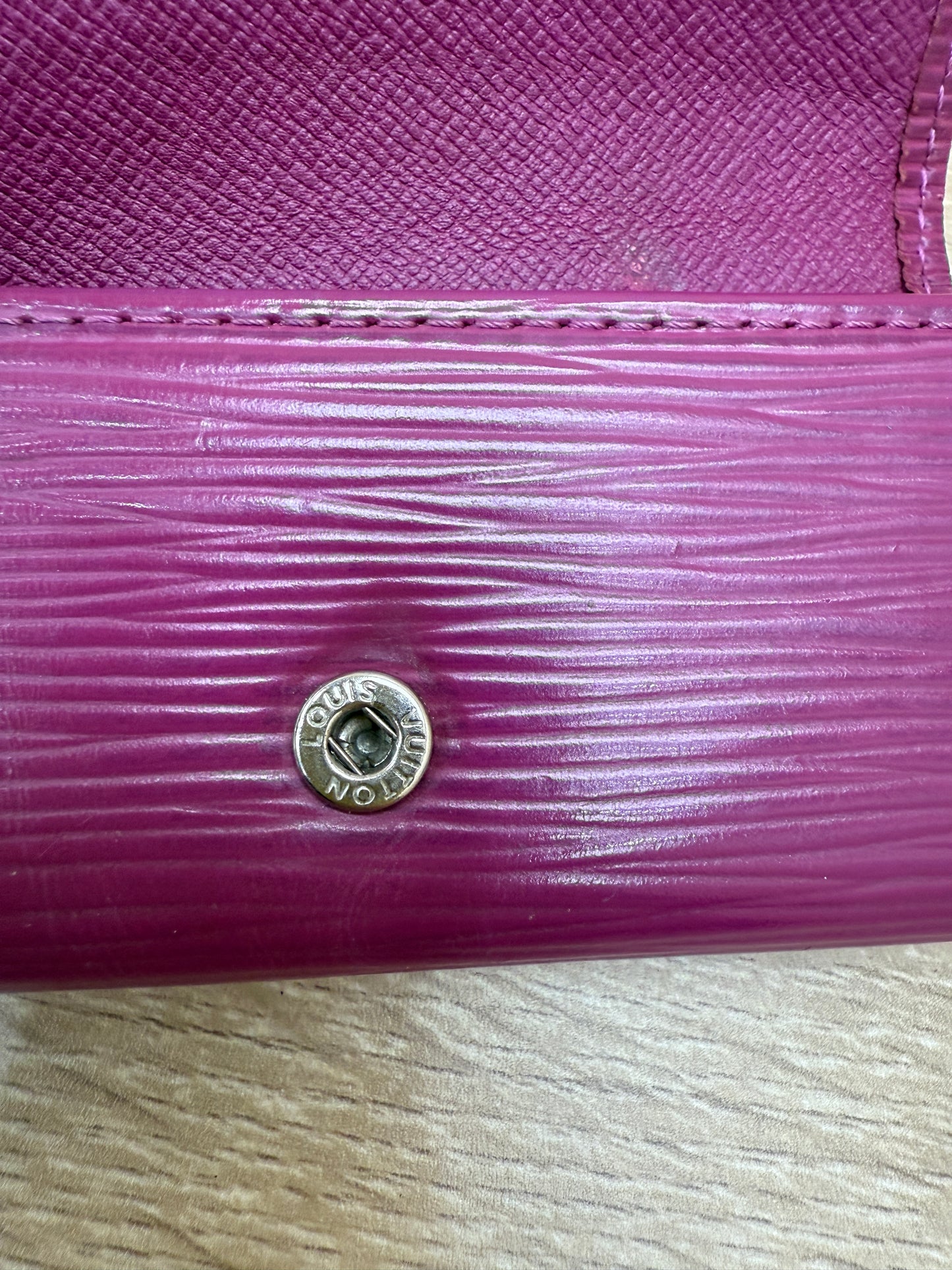 Louis Vuitton Fuchsia Epi 4 Key Ring Holder